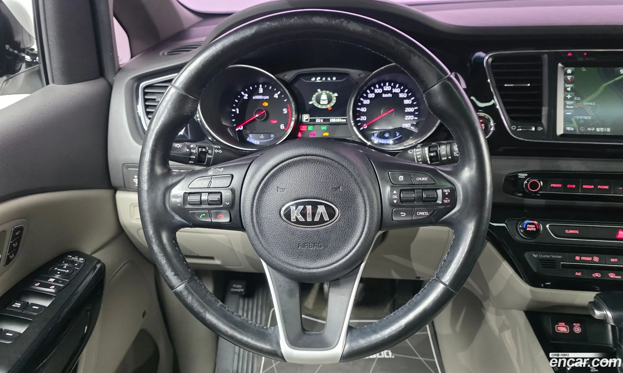 Kia Carnival 2017 KNAME81ABHS339572 — 15
