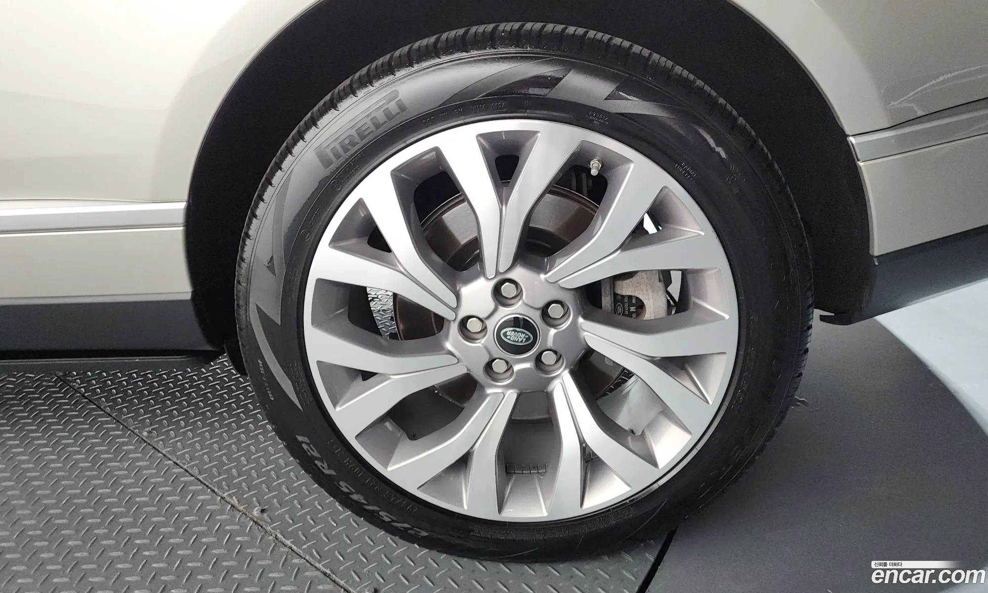 Land Rover Range Rover 2020 SALGA3BJ6LA598511 — 14
