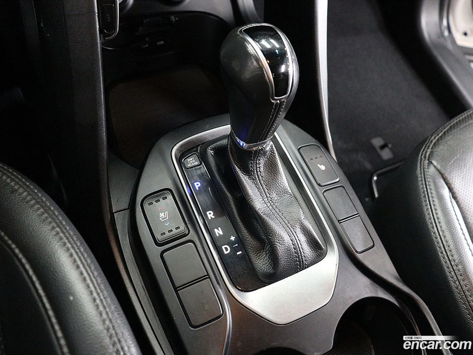 Hyundai Santa Fe DM 2012 — 12