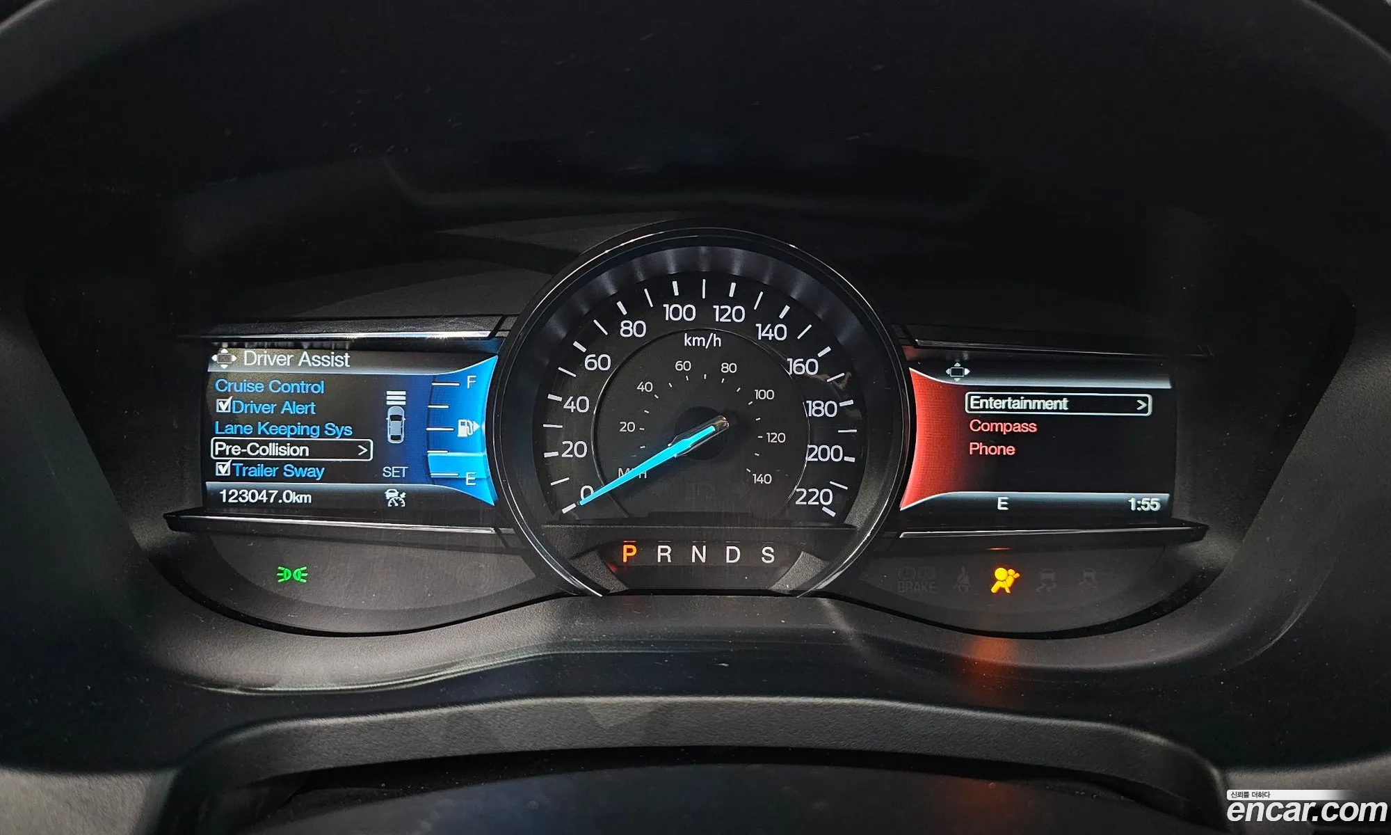 Ford Explorer 2016 1FM5K8FH5GGD08144 — 5