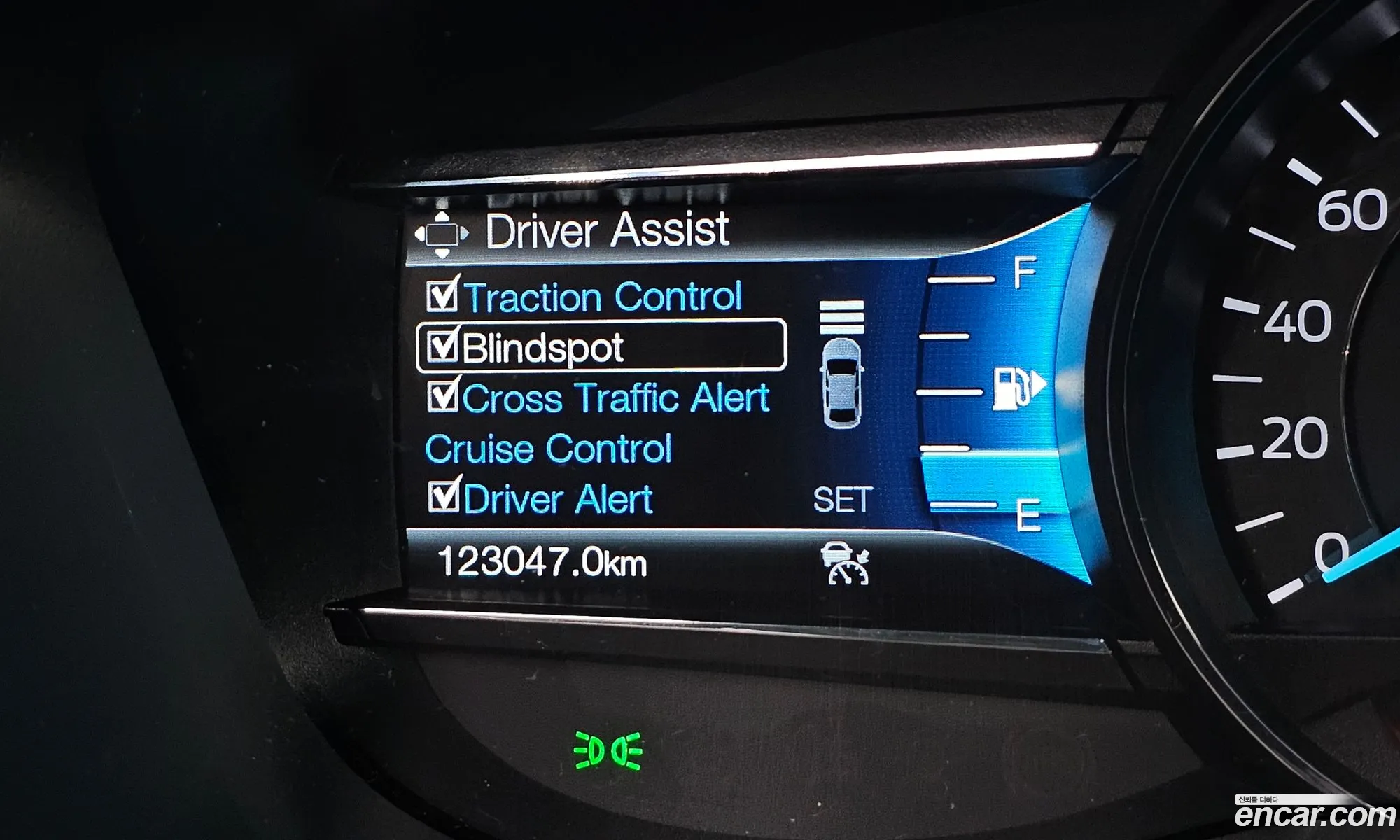 Ford Explorer 2016 1FM5K8FH5GGD08144 — 12
