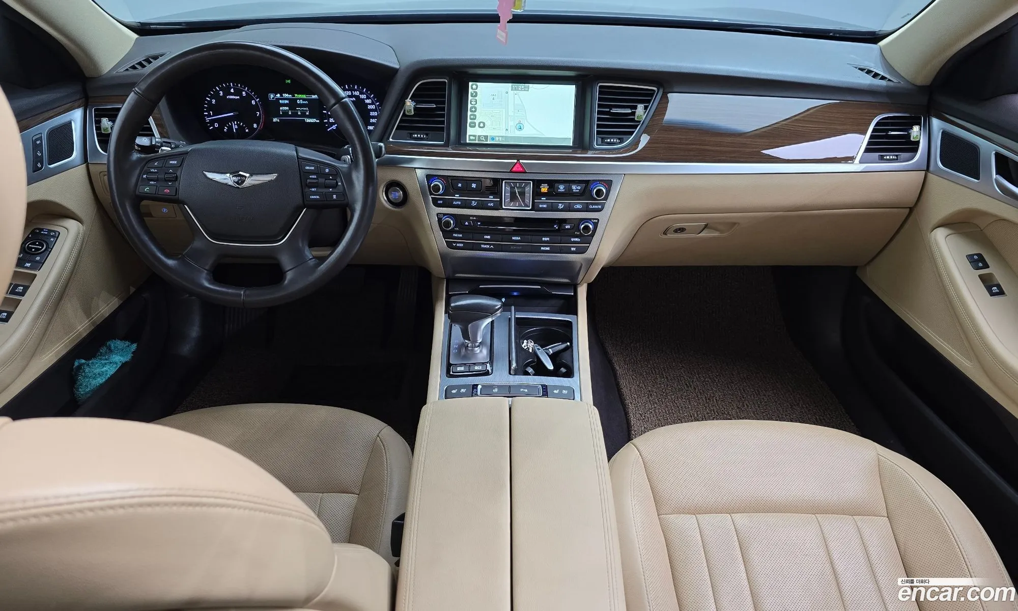 Genesis G80 2017 KMHGL41DDJU237500 — 3