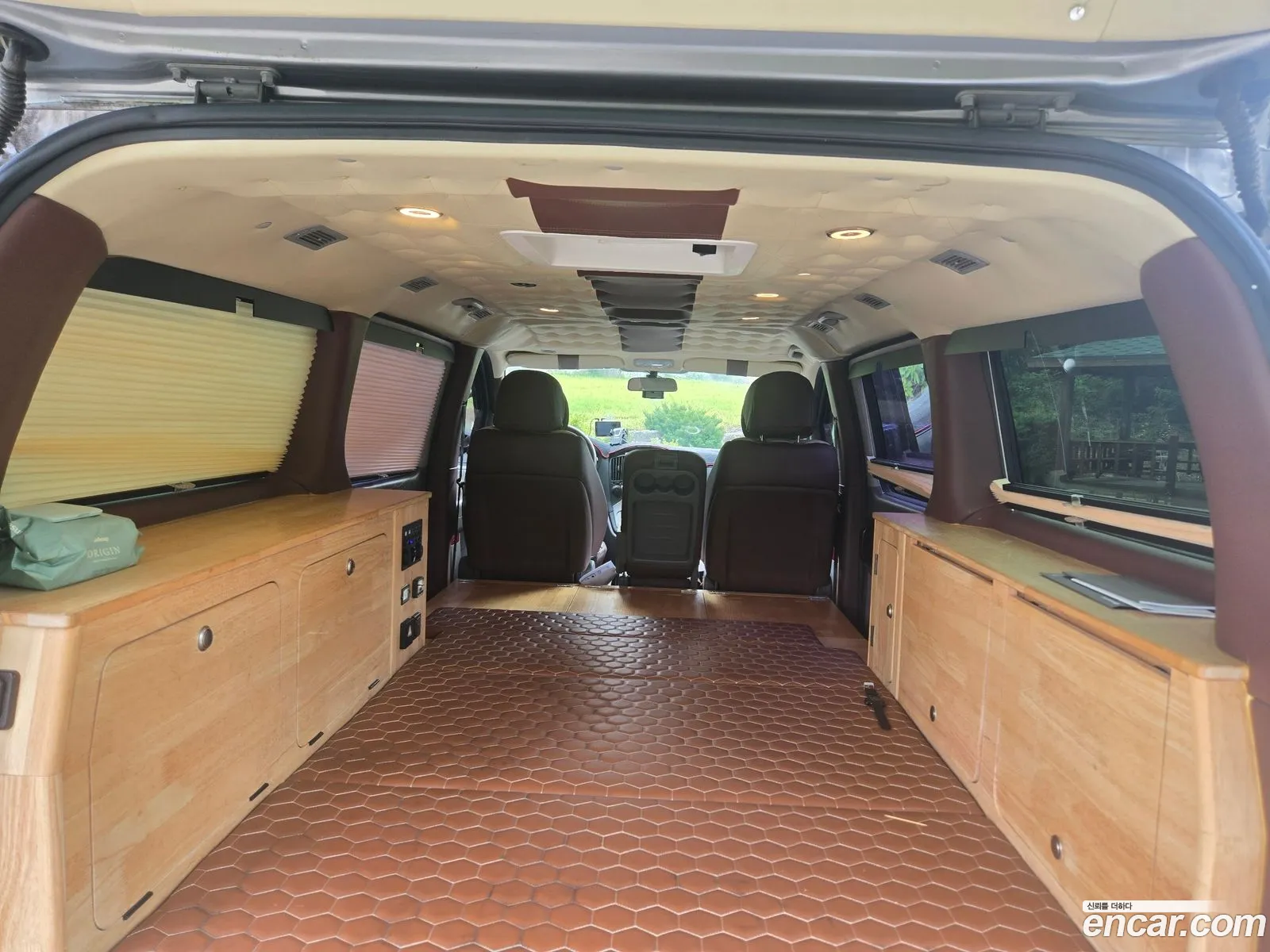 Hyundai Grand Starex 2014 — 12