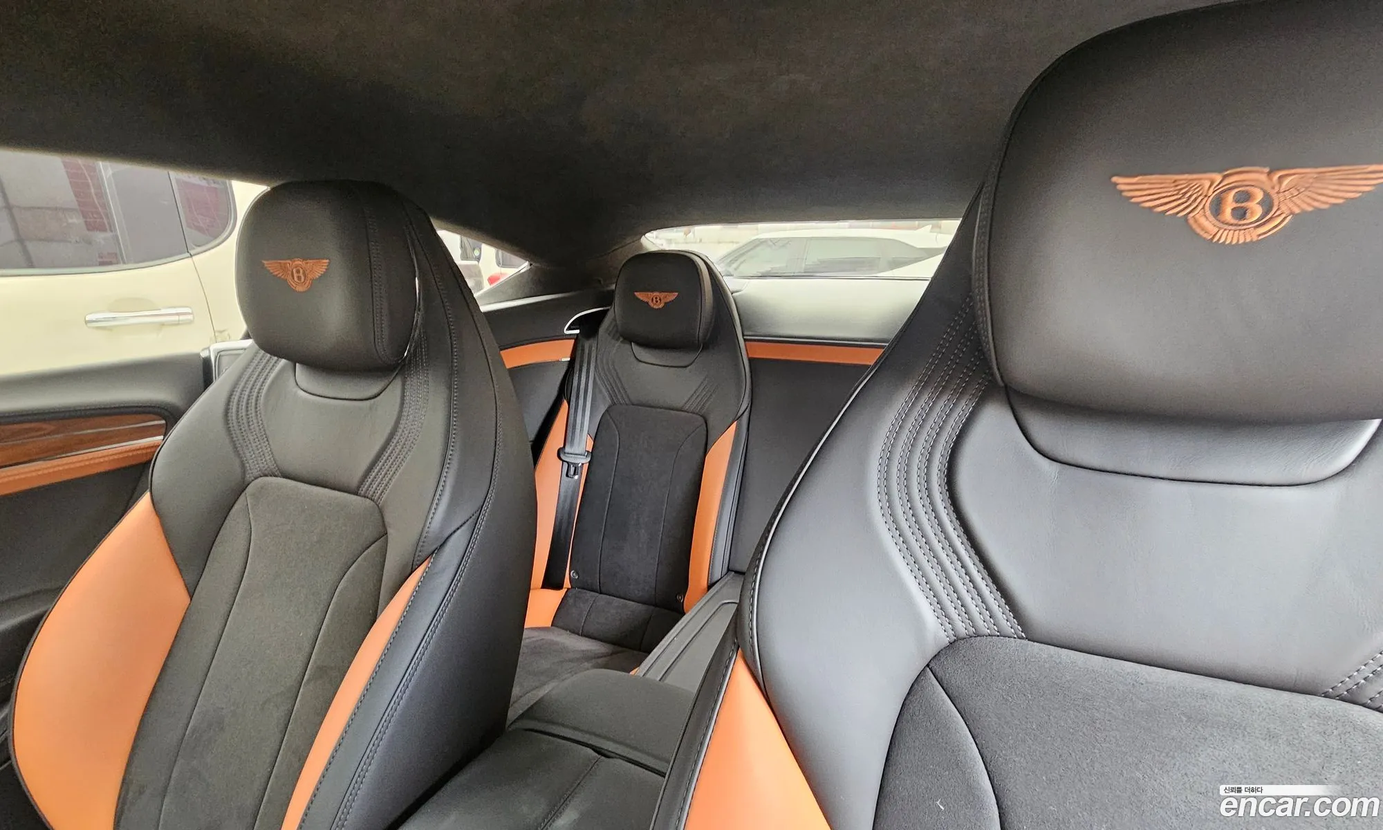 Bentley Continental GT 2023 — 3