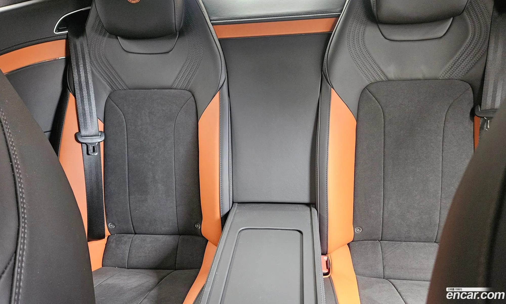 Bentley Continental GT 2023 — 10