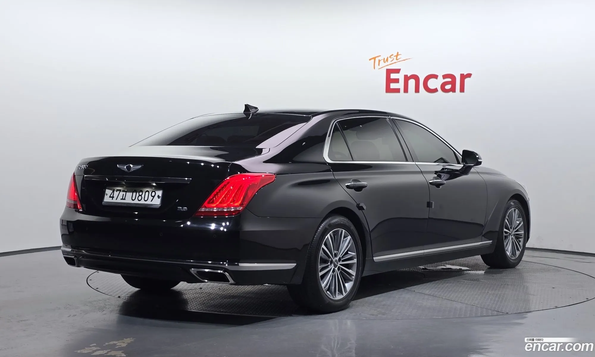 Genesis EQ900 2016 — 2