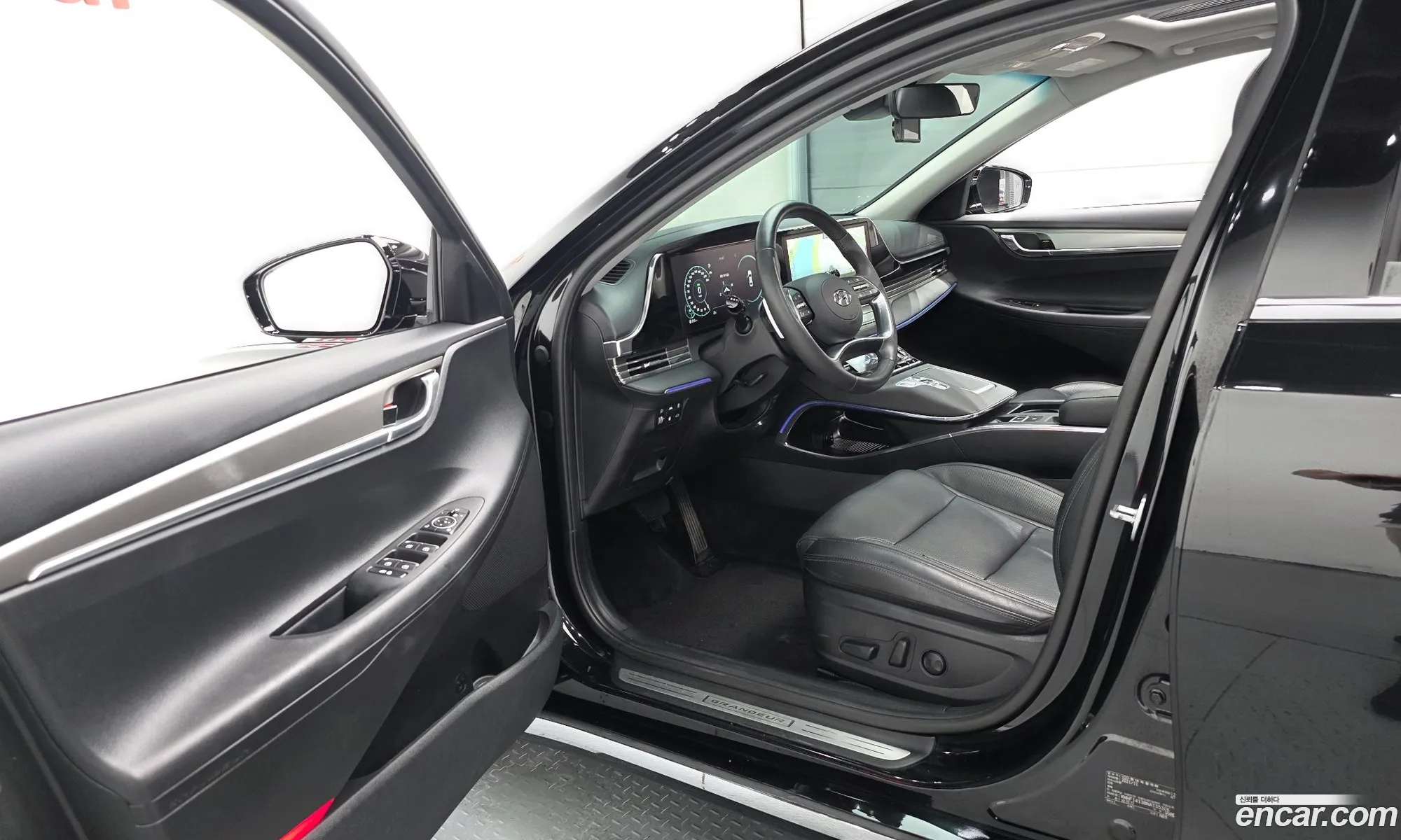 Hyundai Grandeur IG Hybrid