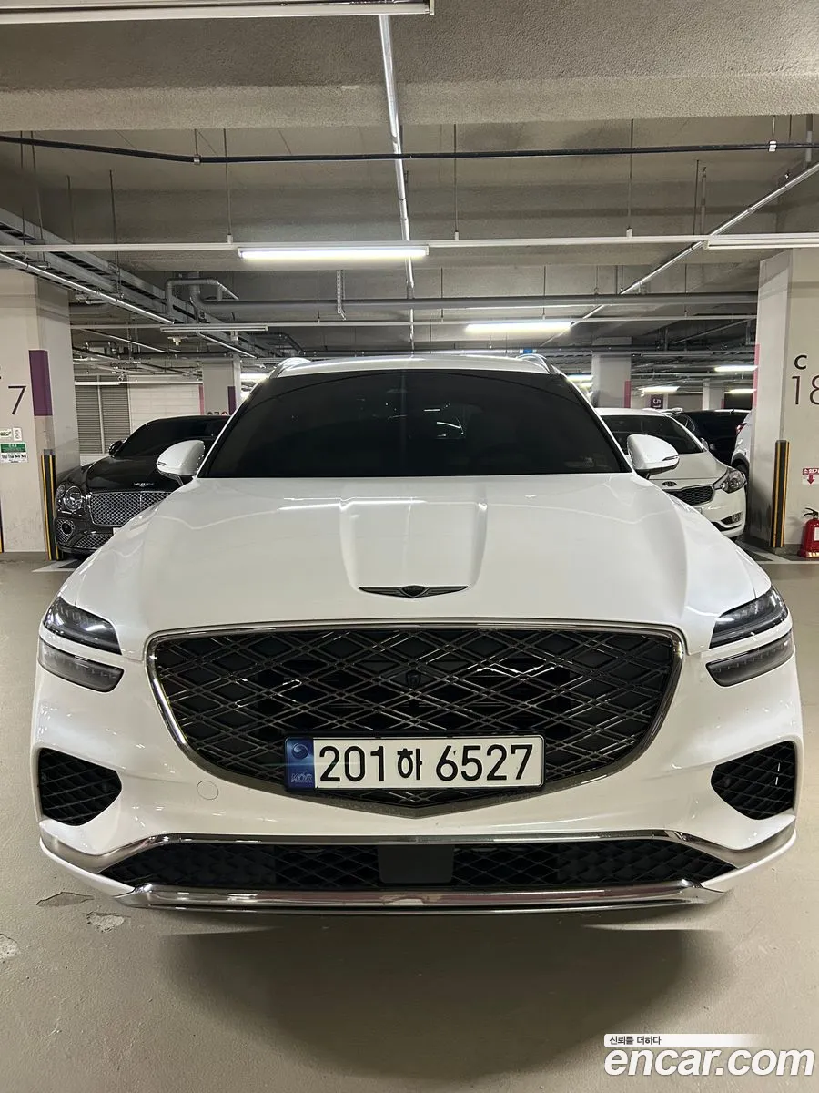 Genesis GV70 2025 — 2