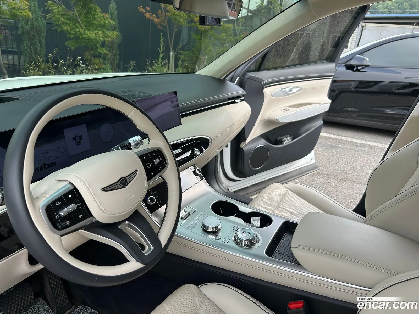 Genesis GV70 2025 — 7