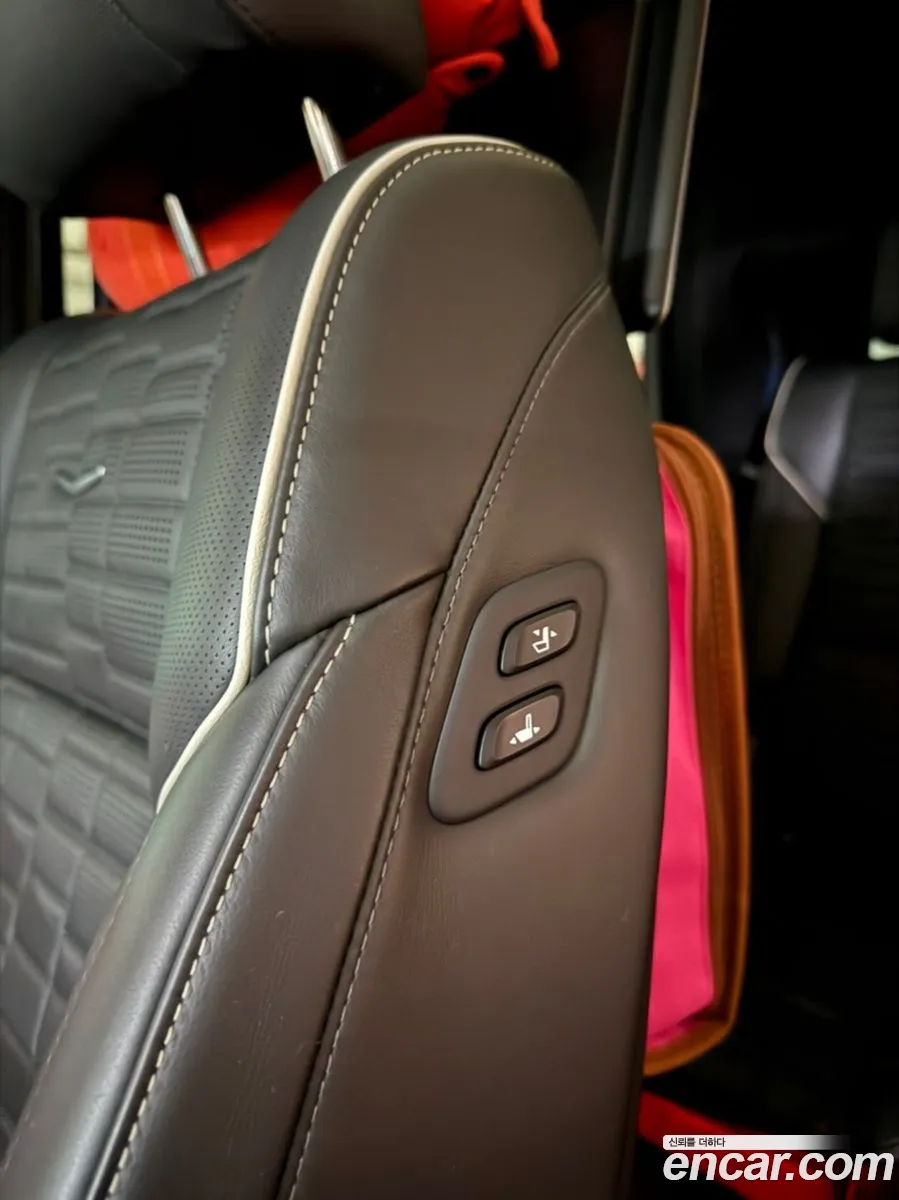 Cadillac Escalade 2021 — 13
