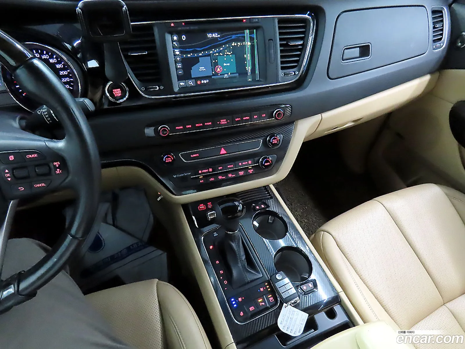 Kia Carnival 2015 — 3