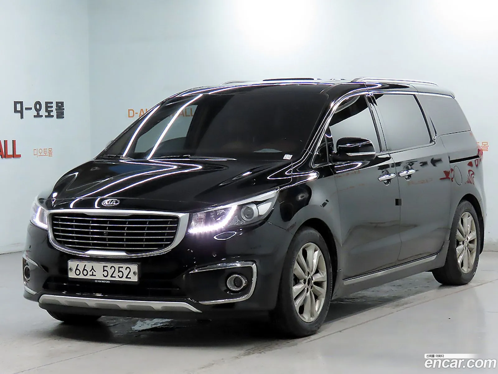 Kia Carnival 2015 — 15