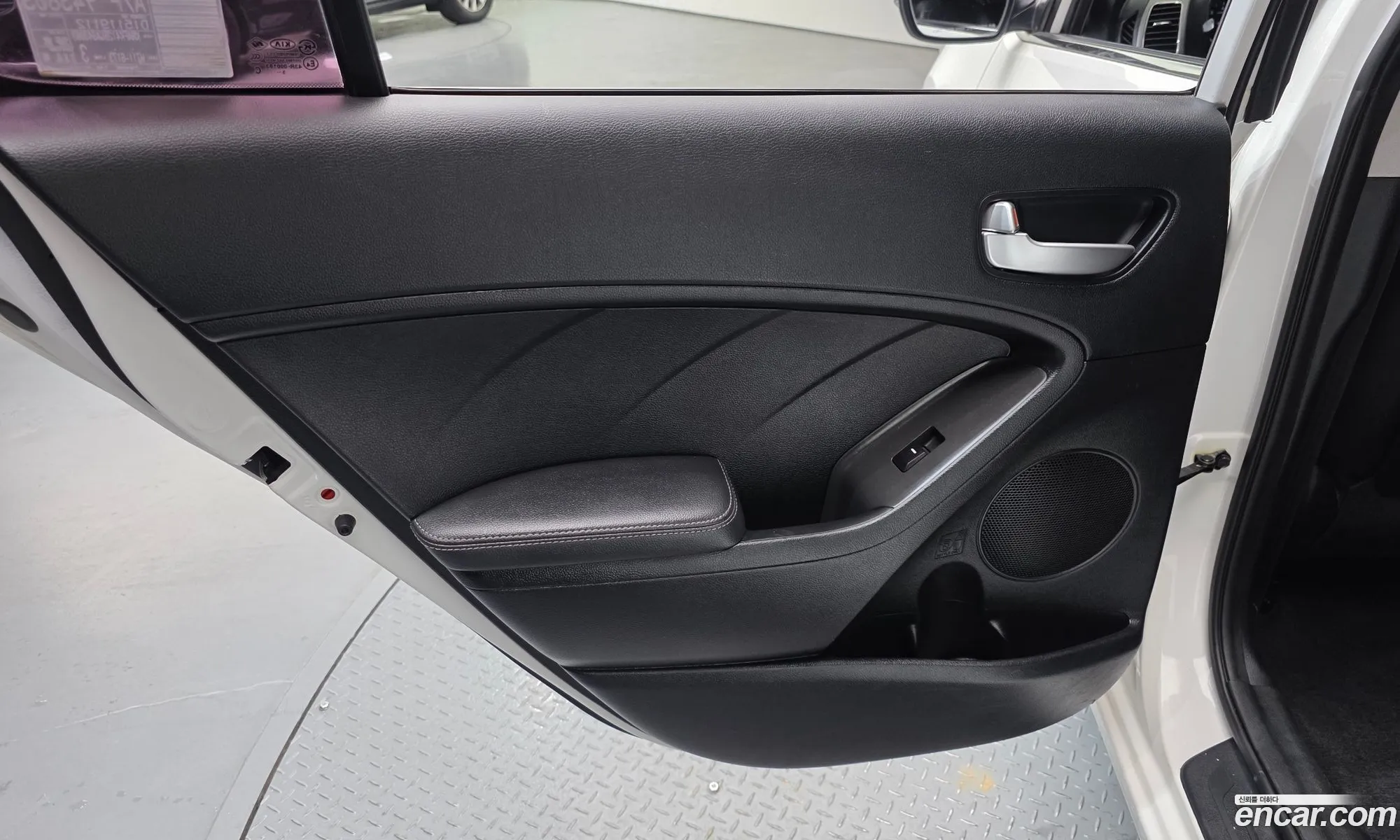 Kia K3 2016 KNAFK412BGA943803 — 8
