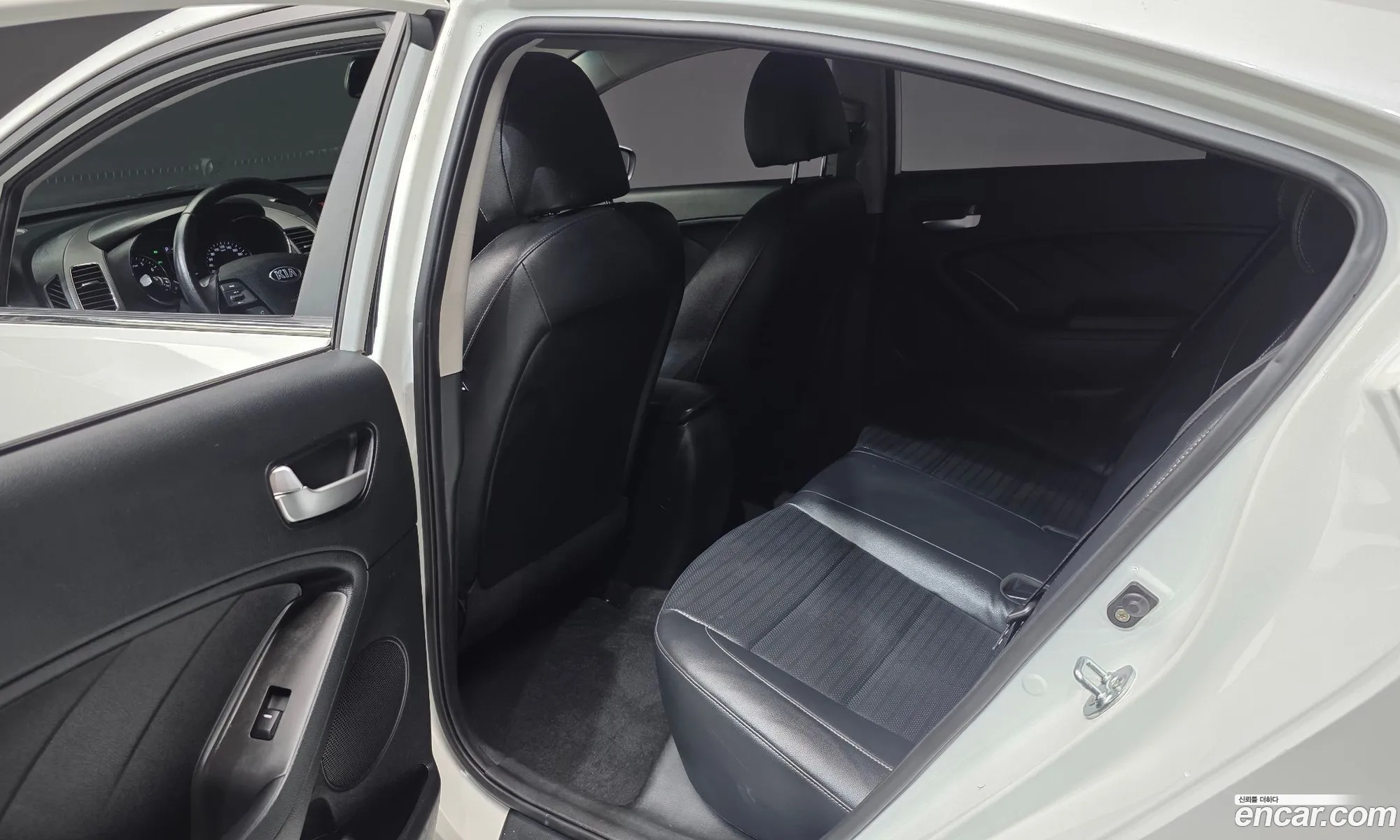 Kia K3 2016 KNAFK412BGA943803 — 6