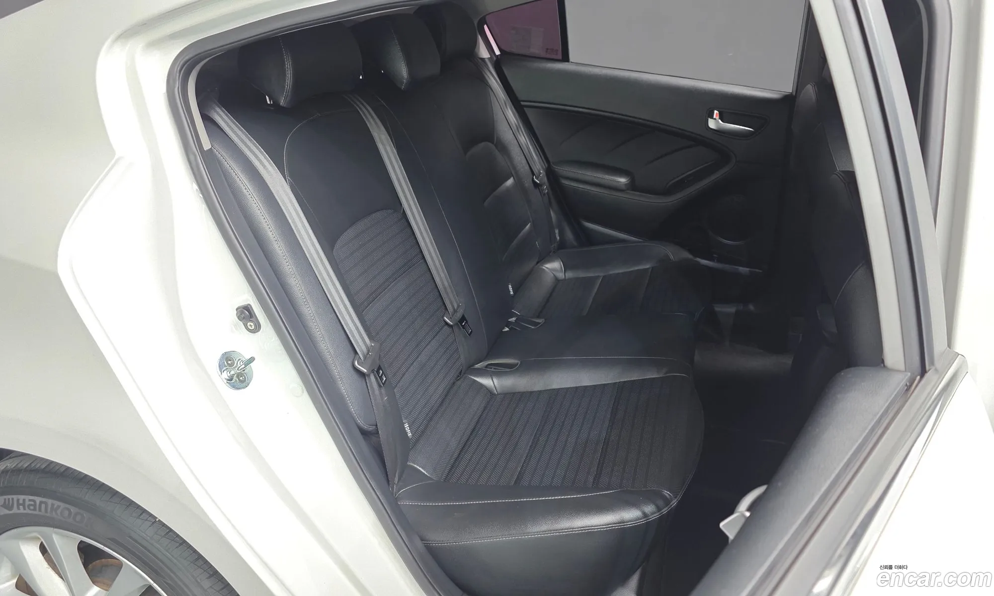 Kia K3 2016 KNAFK412BGA943803 — 28