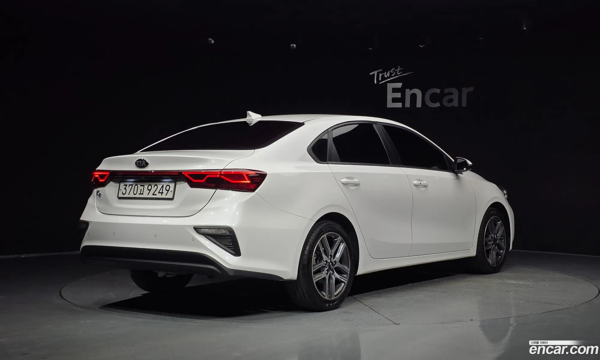 Kia K3 2019 KNAF241BELA883588 — 21