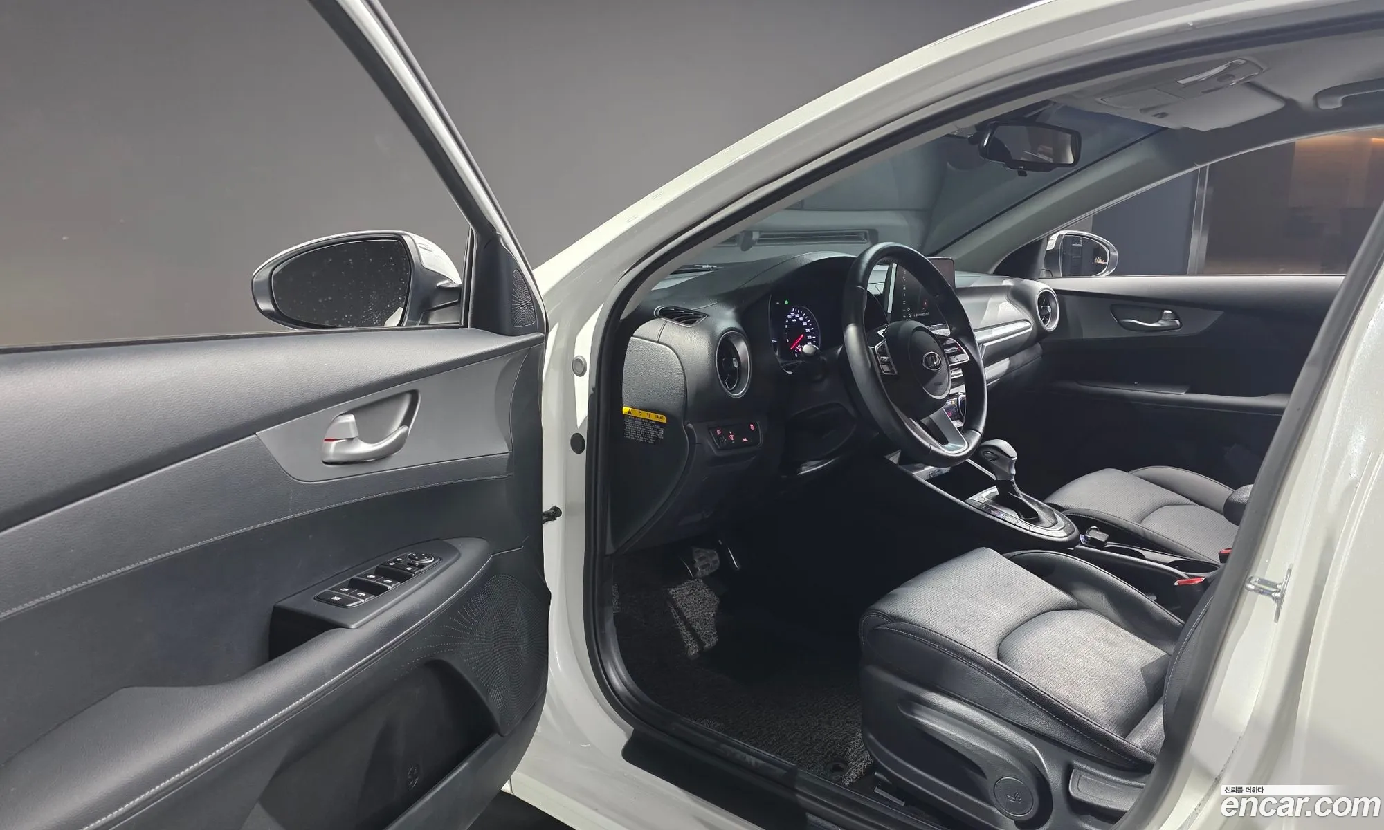 Kia K3 2019 KNAF241BELA883588 — 6