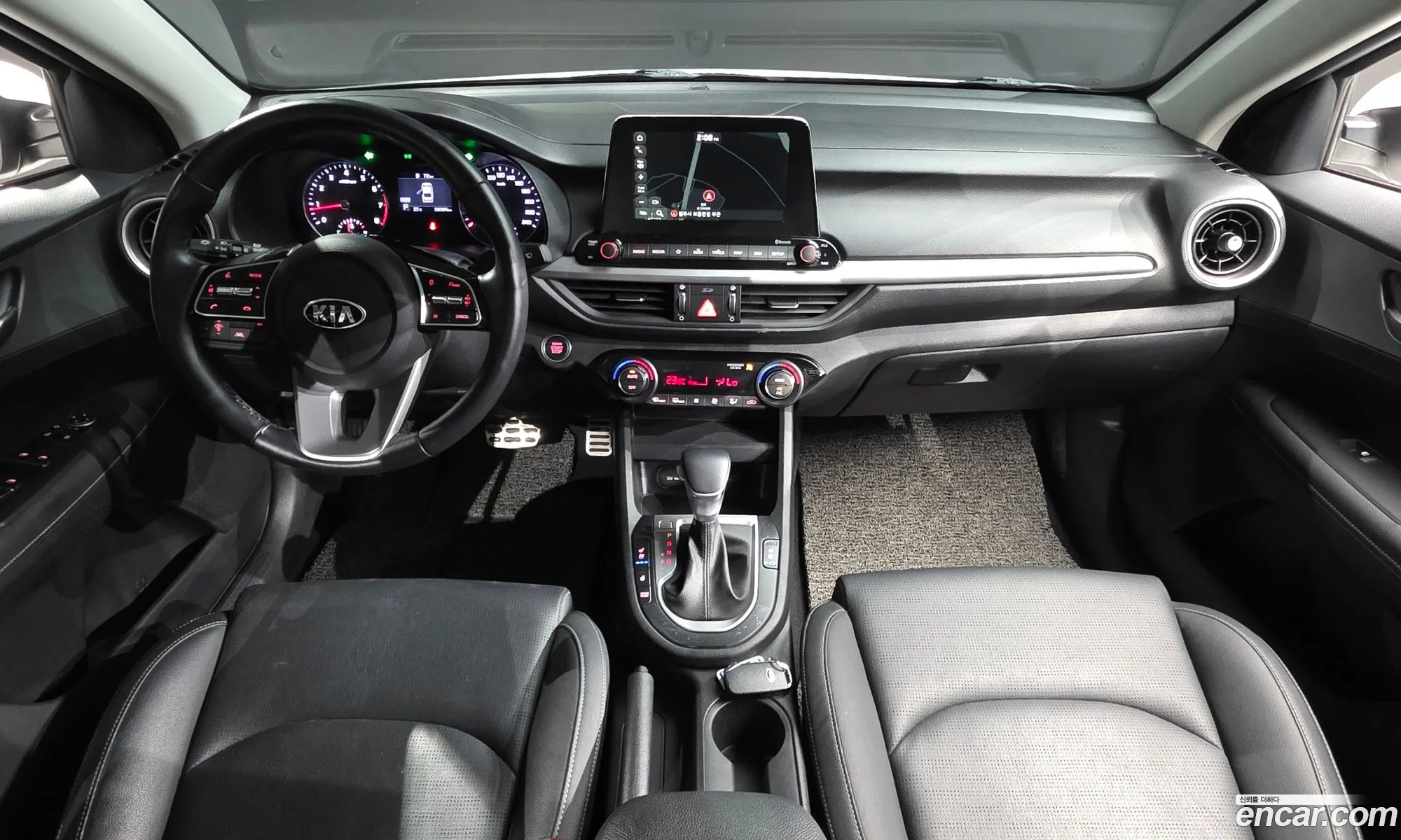 Kia K3 2019 KNAF241BELA883588 — 24