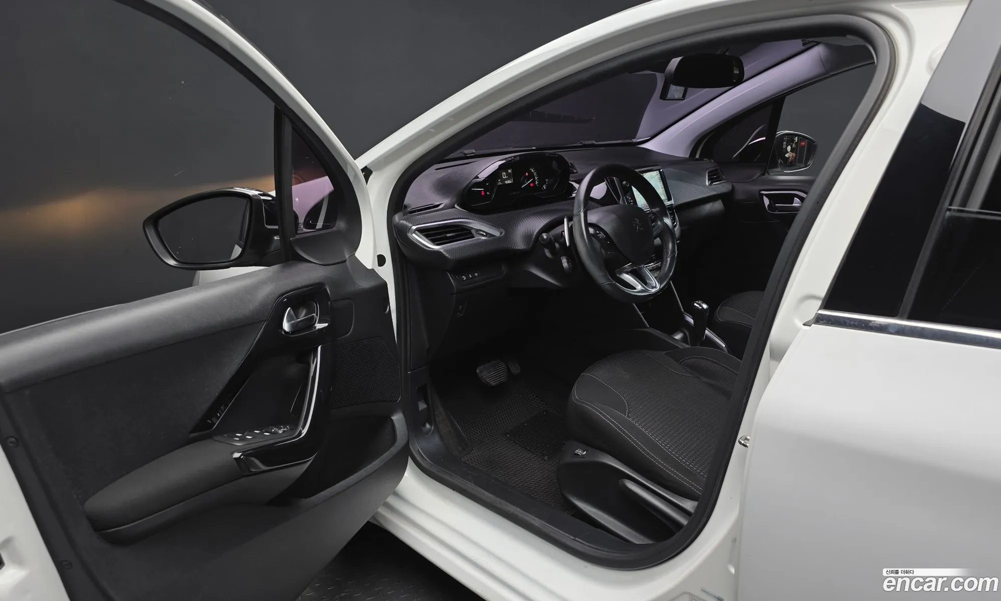 Peugeot 208 2016 VF3CCBHYMHT001769 — 17