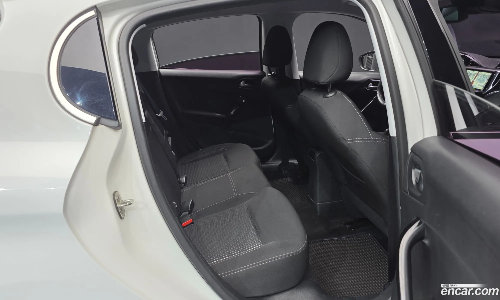 Peugeot 208 2016 VF3CCBHYMHT001769 — 8