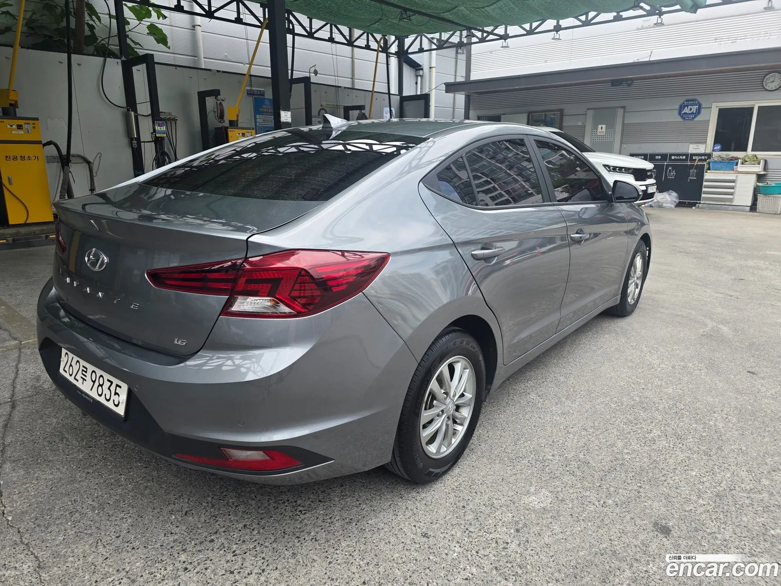 Hyundai Elantra AD 2018 — 19