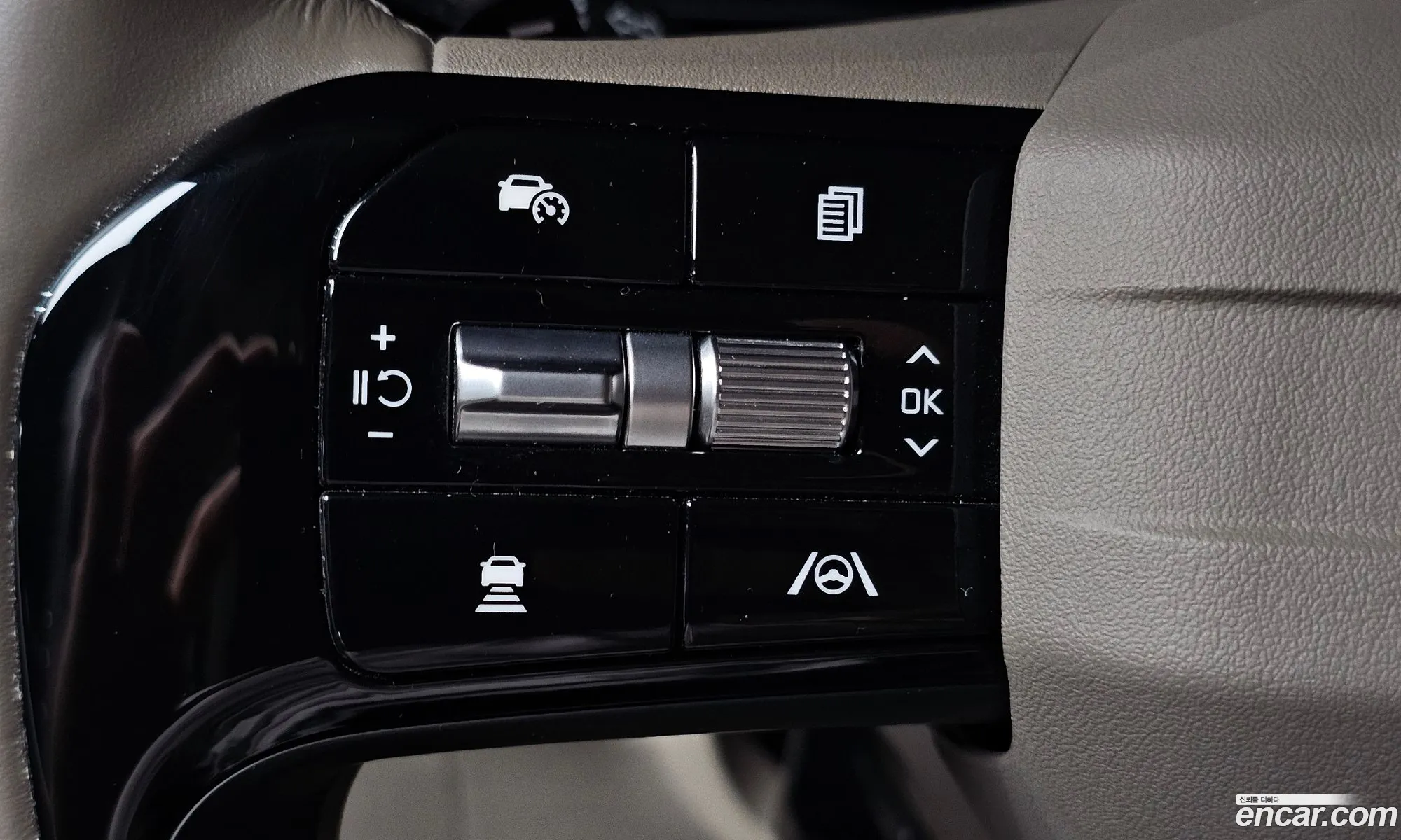 Kia Carnival 2025 — 15