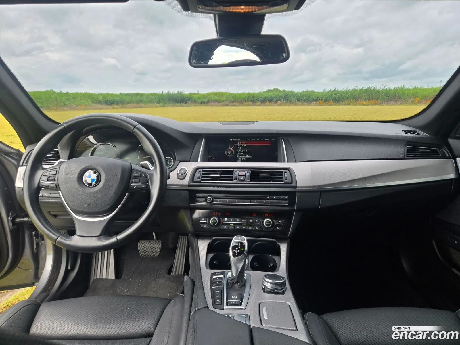 BMW 5 Series 2016 — 14