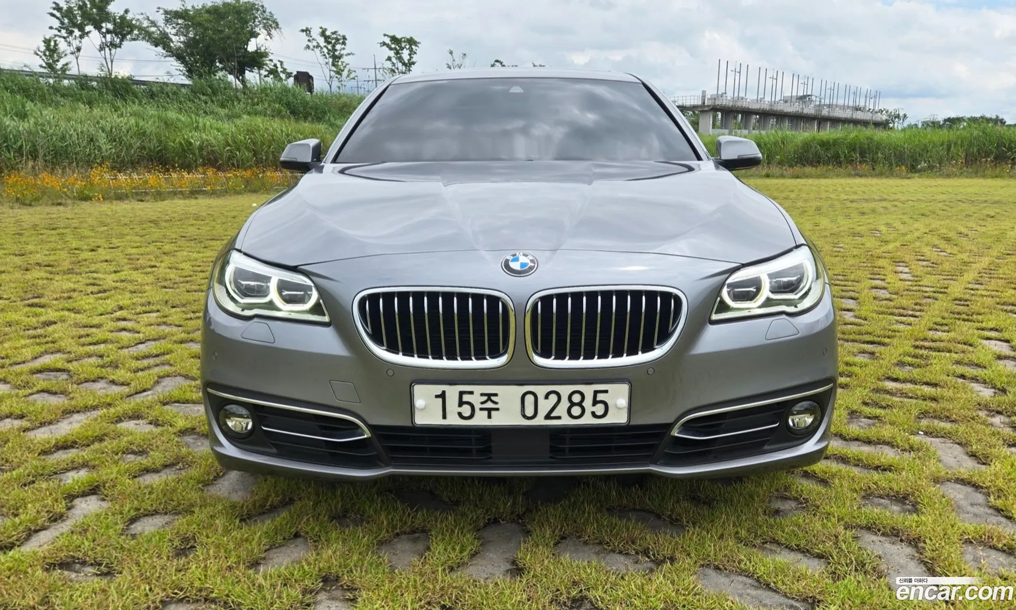 BMW 5 Series 2016 — 13