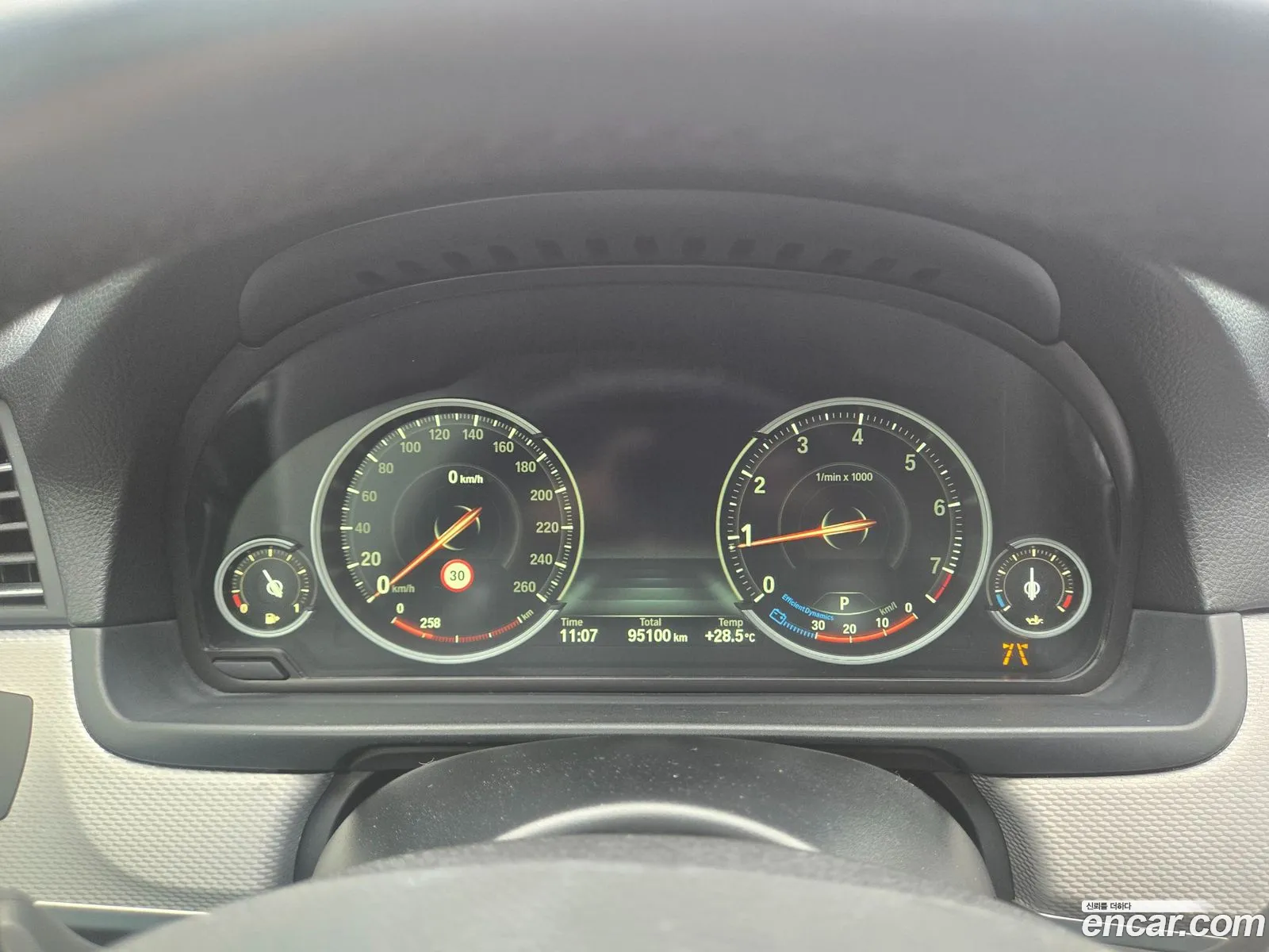 BMW 5 Series 2016 — 19