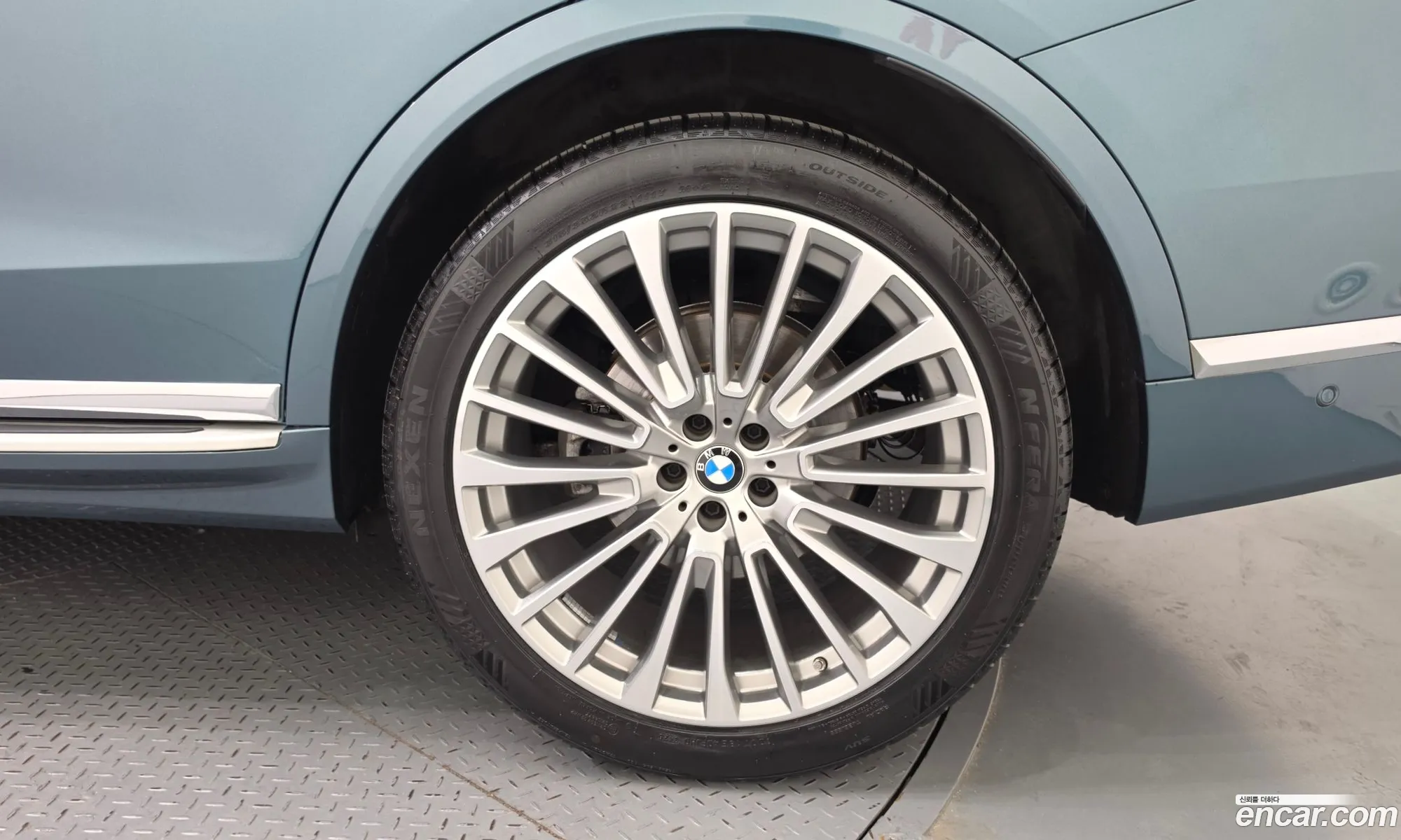 BMW X7 2023 WBA21EM0XP9P13522 — 28