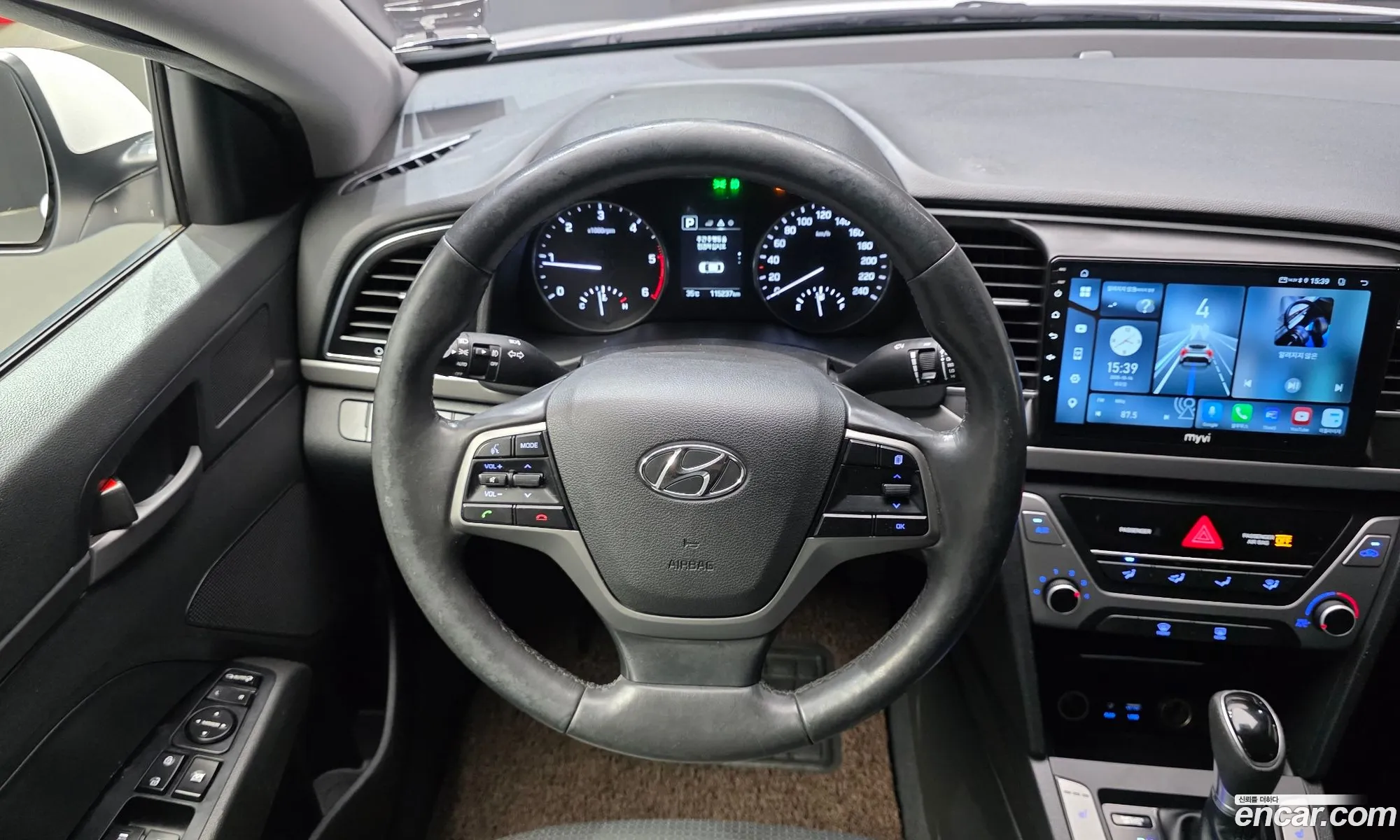 Hyundai Elantra AD 2016 — 16