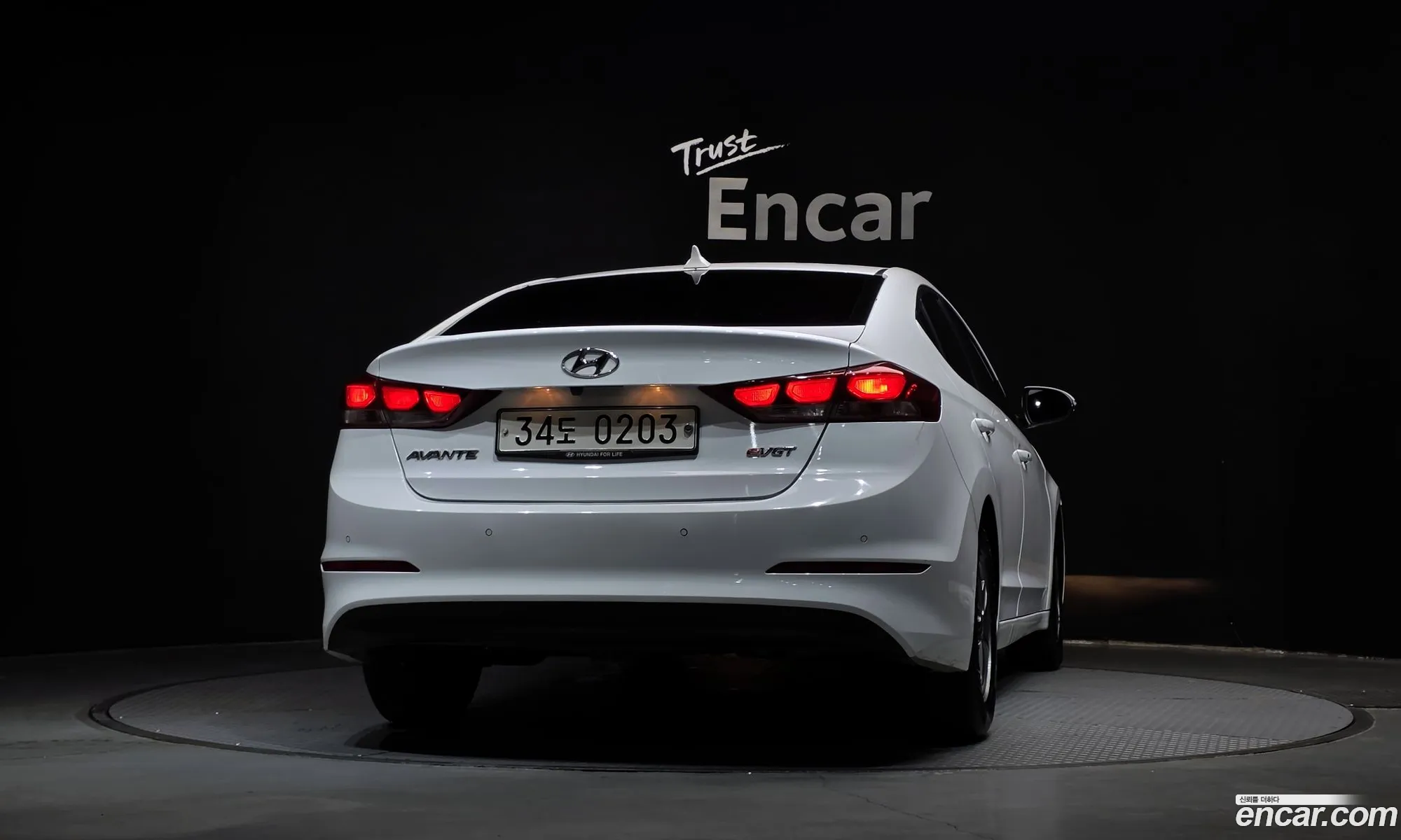 Hyundai Elantra AD 2016 — 7