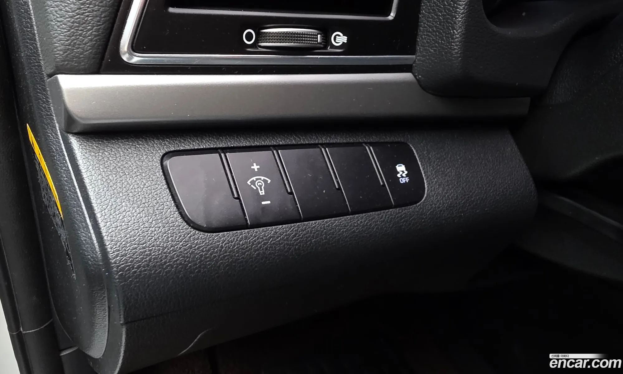 Hyundai Elantra AD 2016 — 18