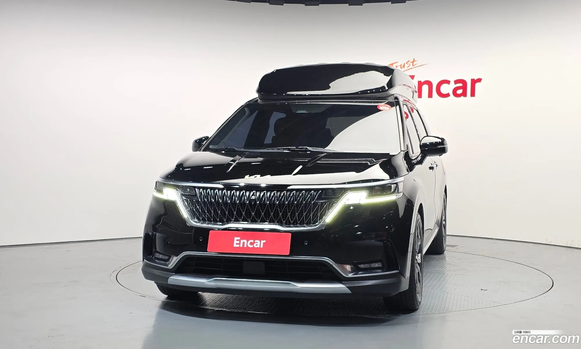 Kia Carnival 2021 — 17