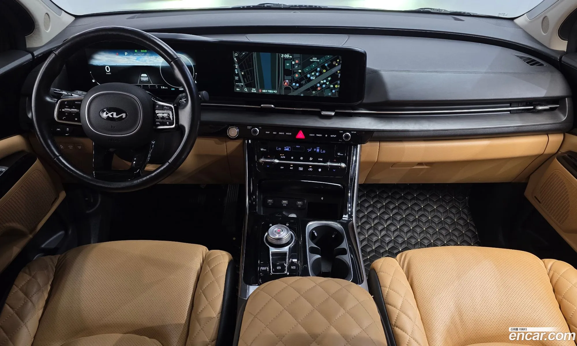 Kia Carnival 2021 — 7