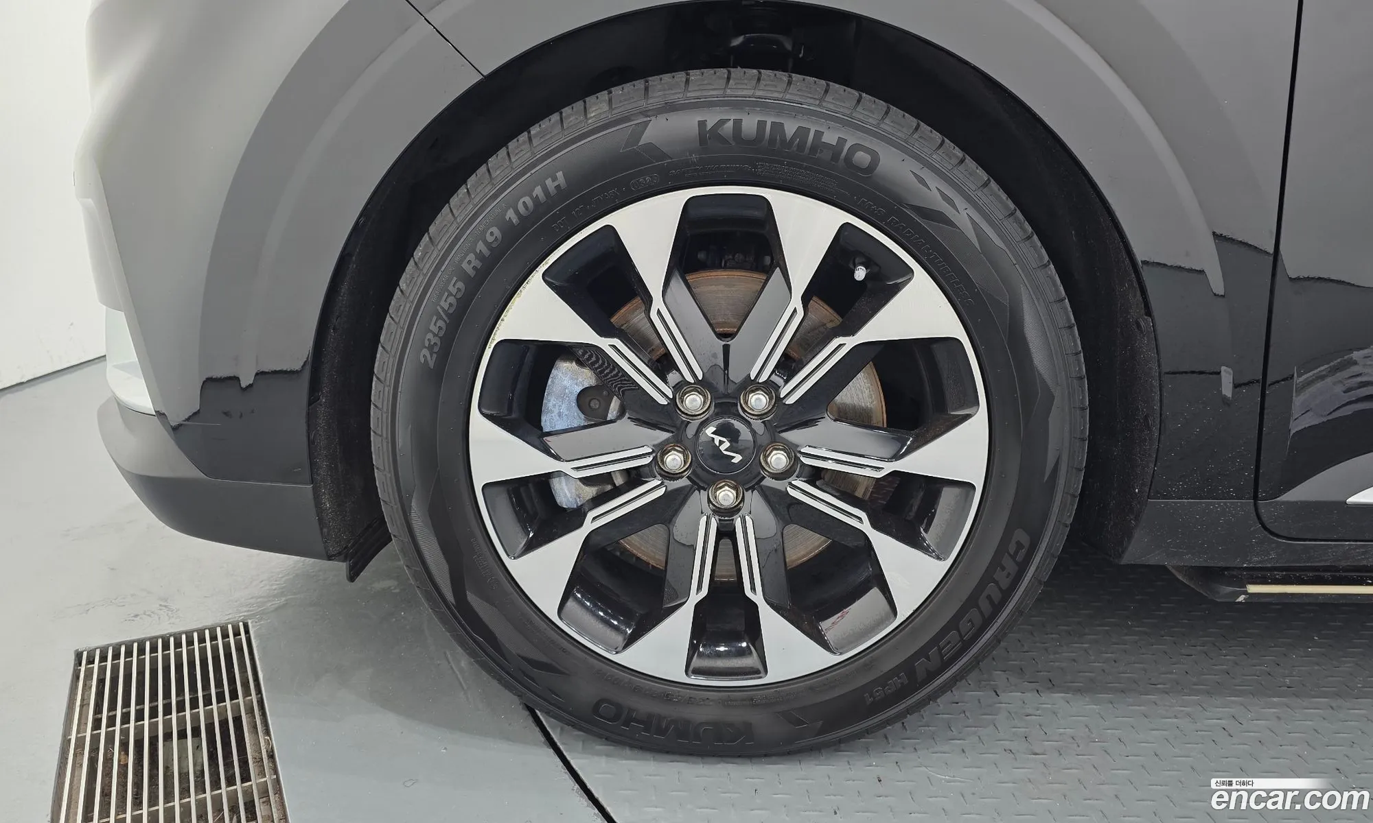 Kia Carnival 2021 — 19