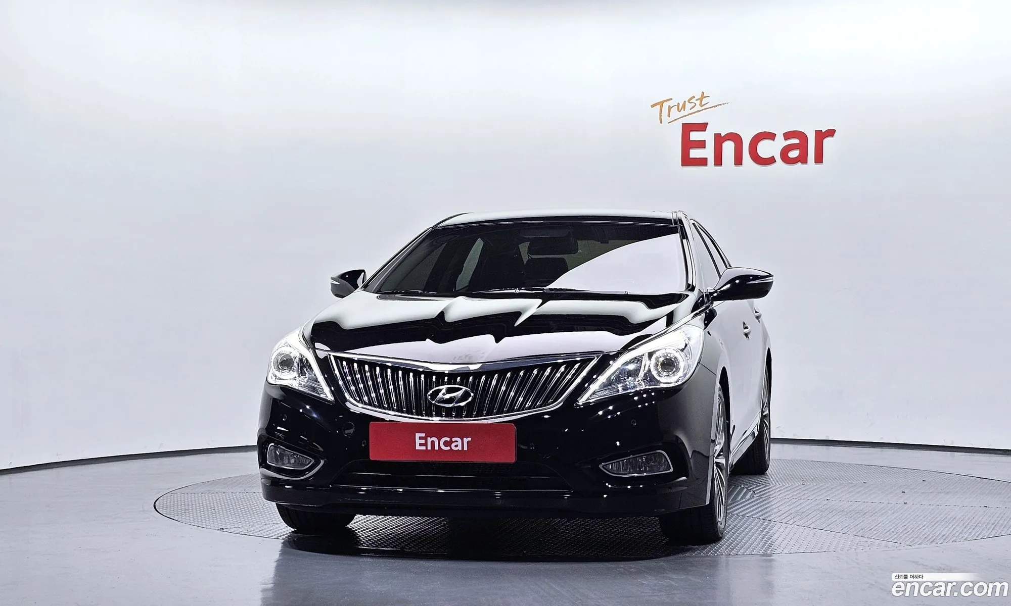 Hyundai Grandeur HG 2014 — 19
