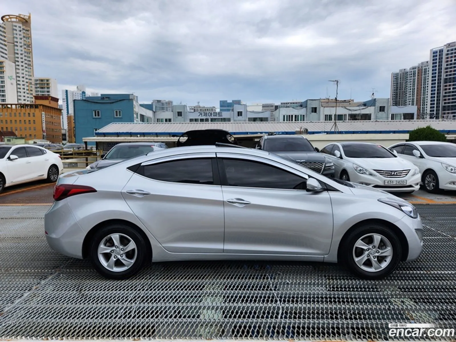 Hyundai Elantra 2014 — 8