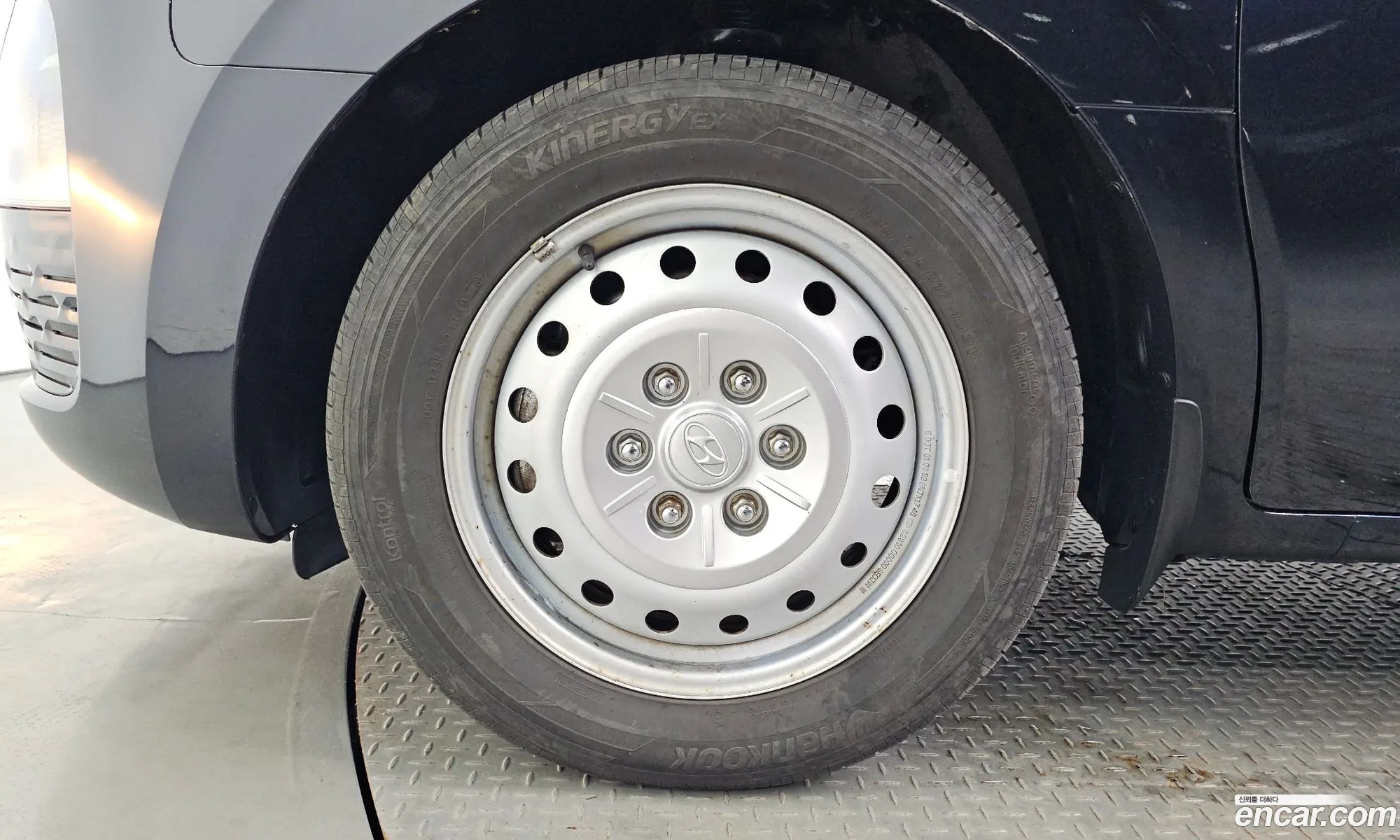 Hyundai Staria 2022 KMFYGX71BNU046439 — 3