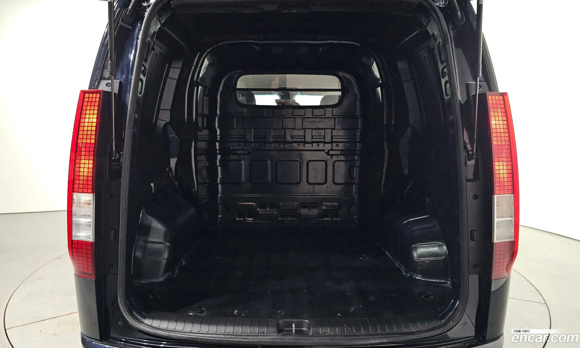 Hyundai Staria 2022 KMFYGX71BNU046439 — 17