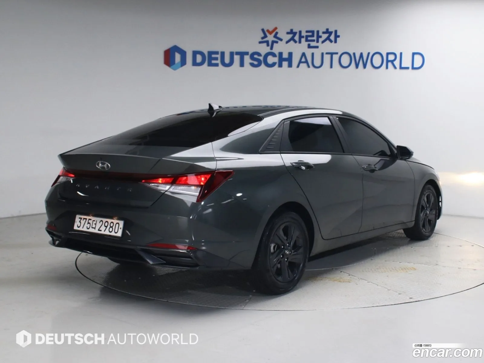 Hyundai Elantra 2022 — 13