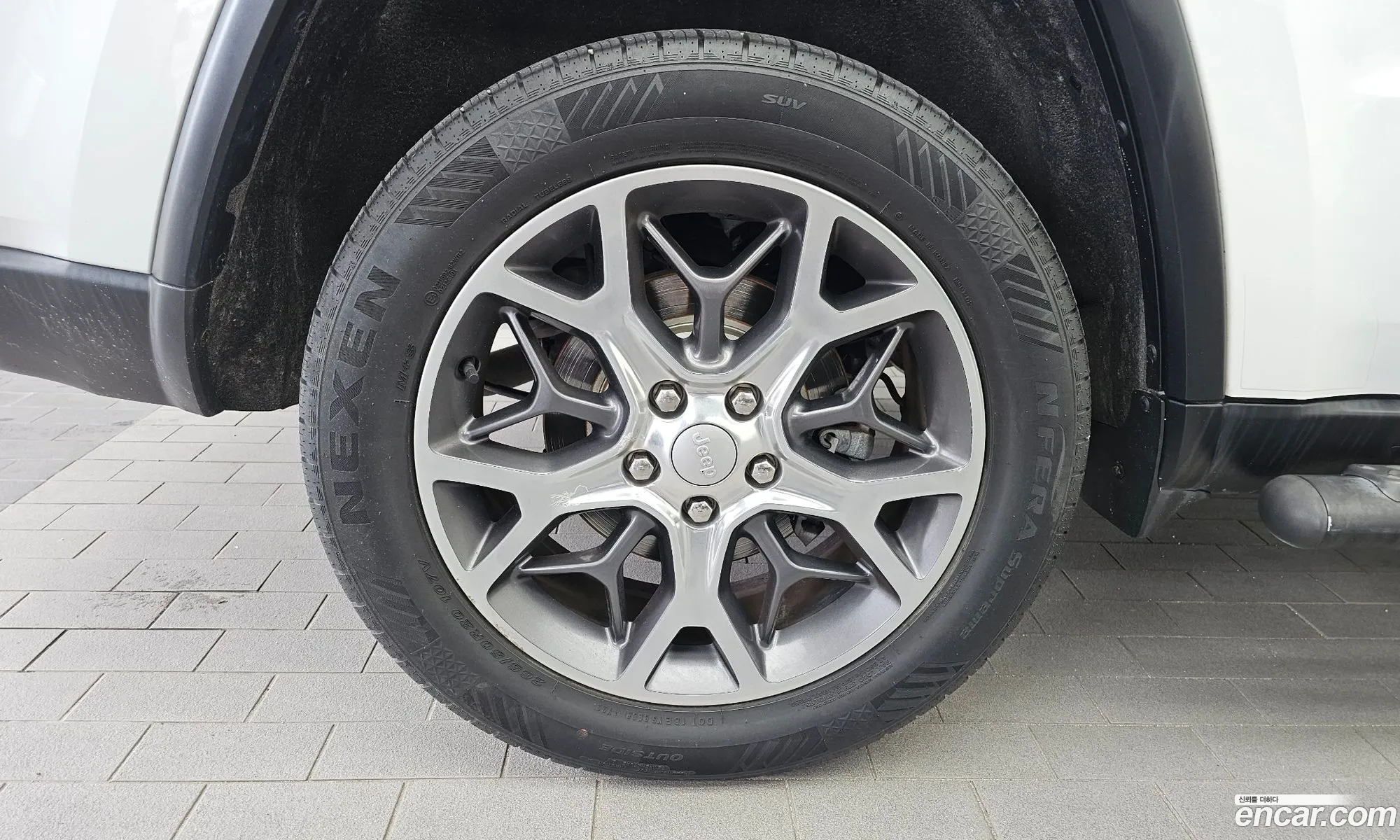 Jeep Grand Cherokee 2020 1C4RJFBG9LC109500 — 8