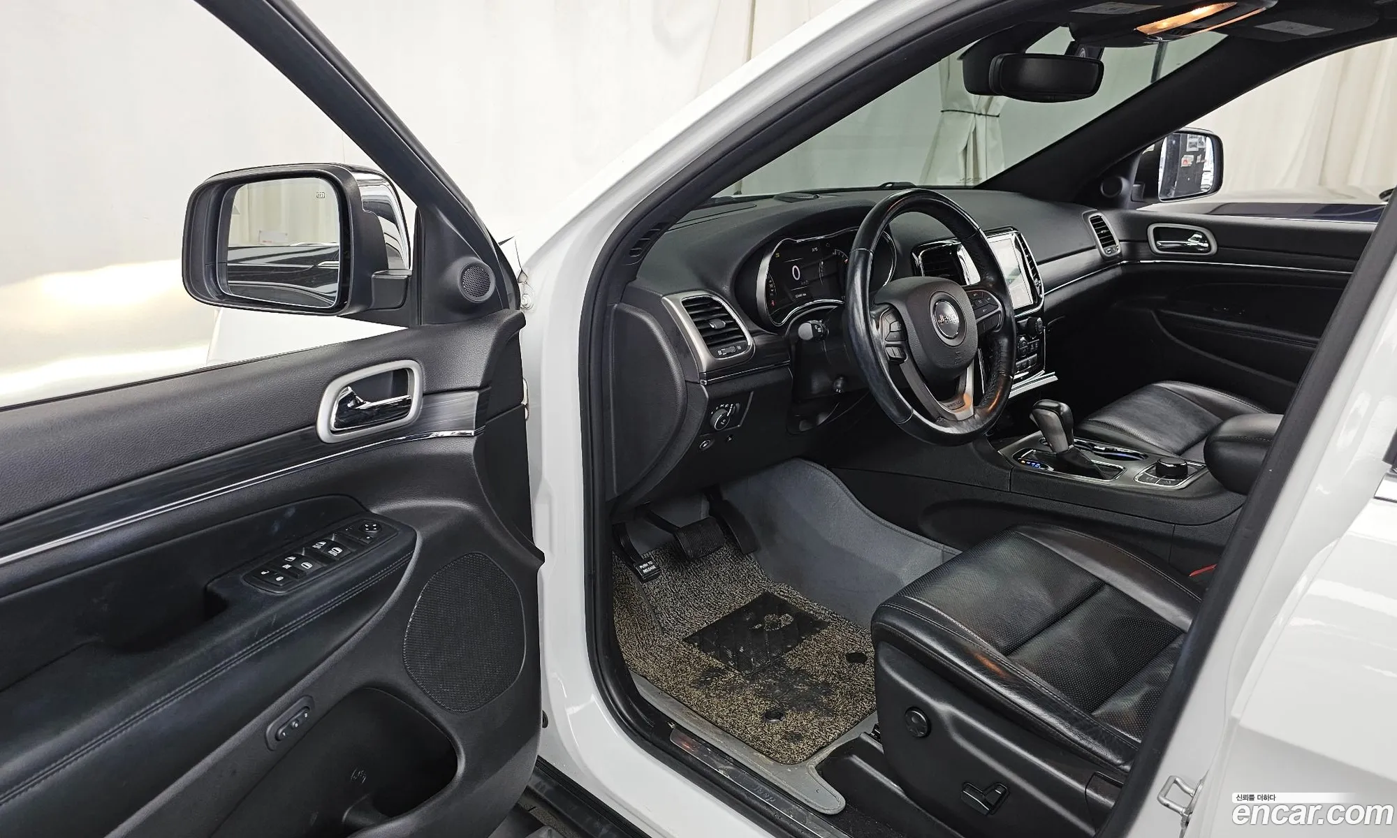 Jeep Grand Cherokee 2020 1C4RJFBG9LC109500 — 14