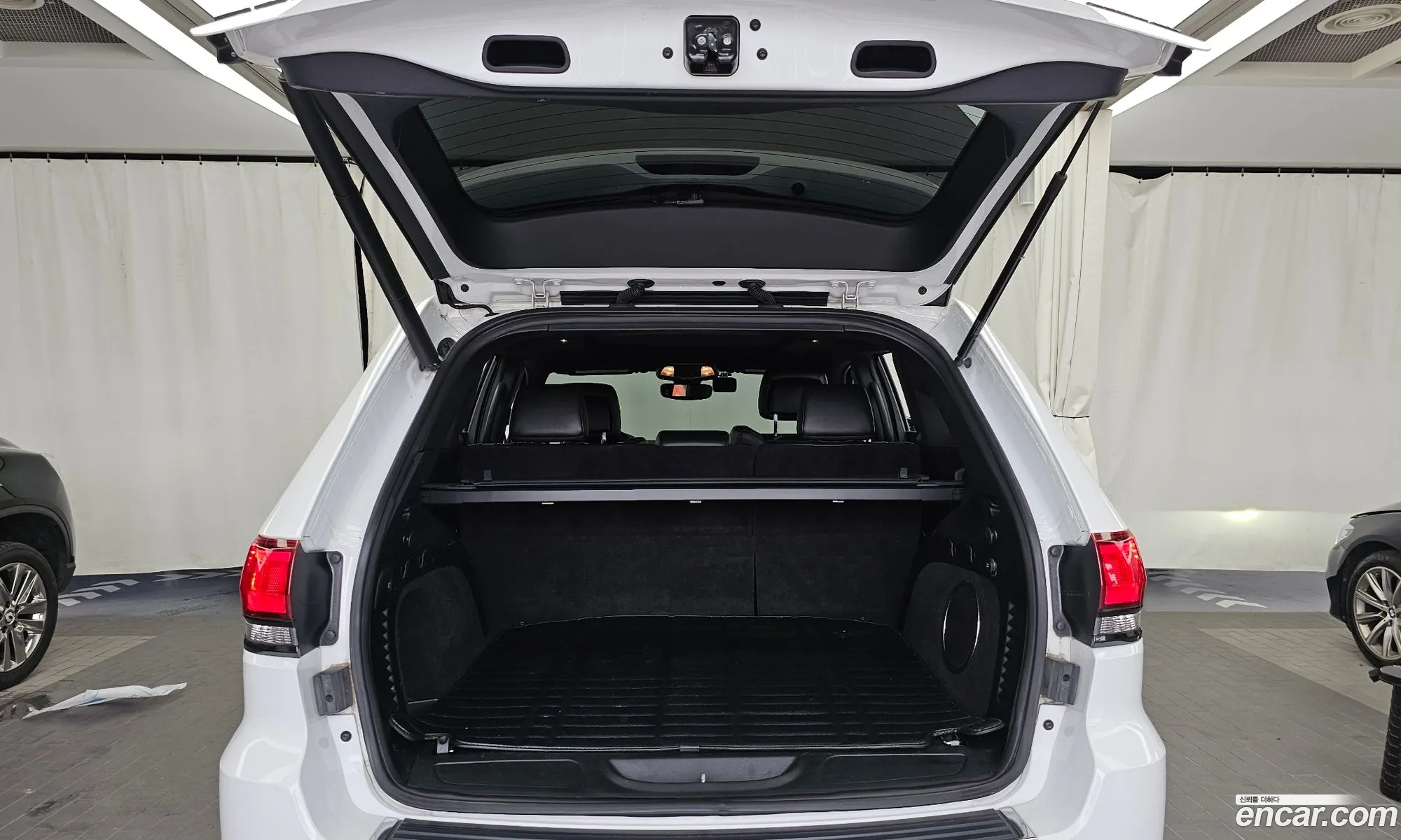 Jeep Grand Cherokee 2020 1C4RJFBG9LC109500 — 6
