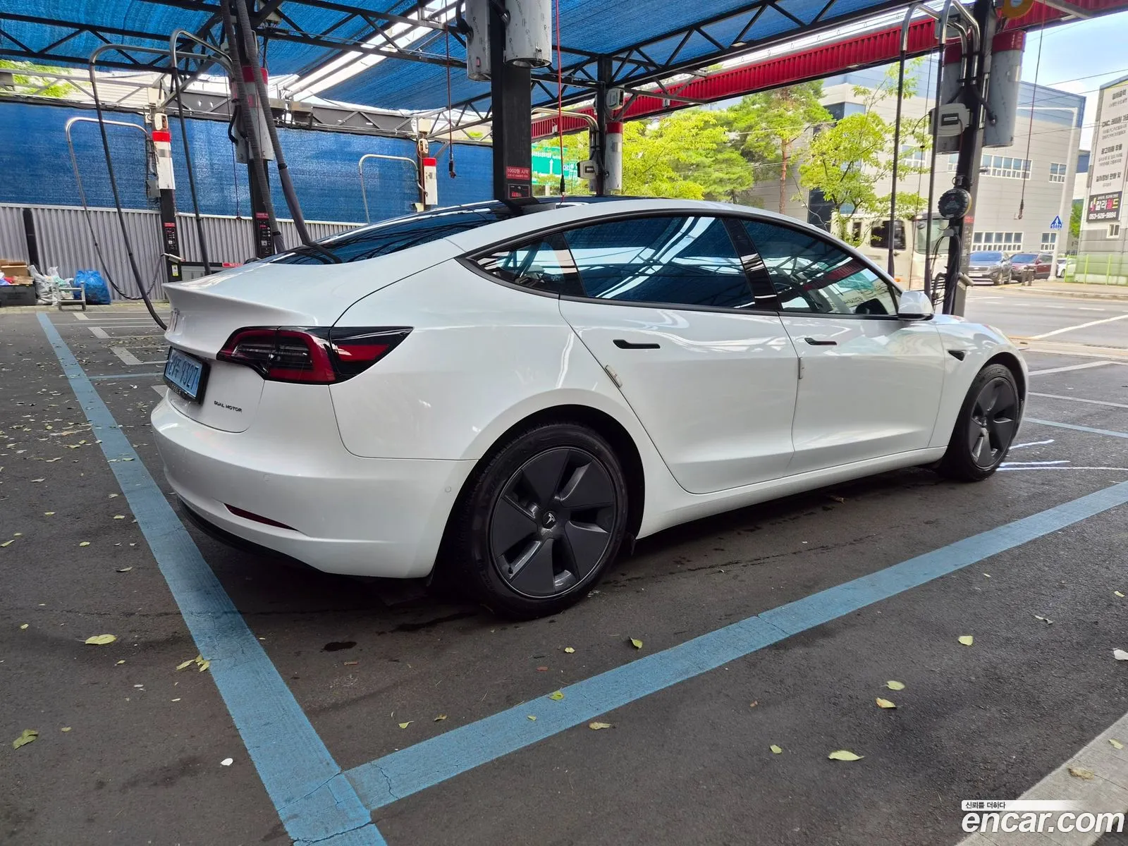 Tesla Model 3 2022 — 14