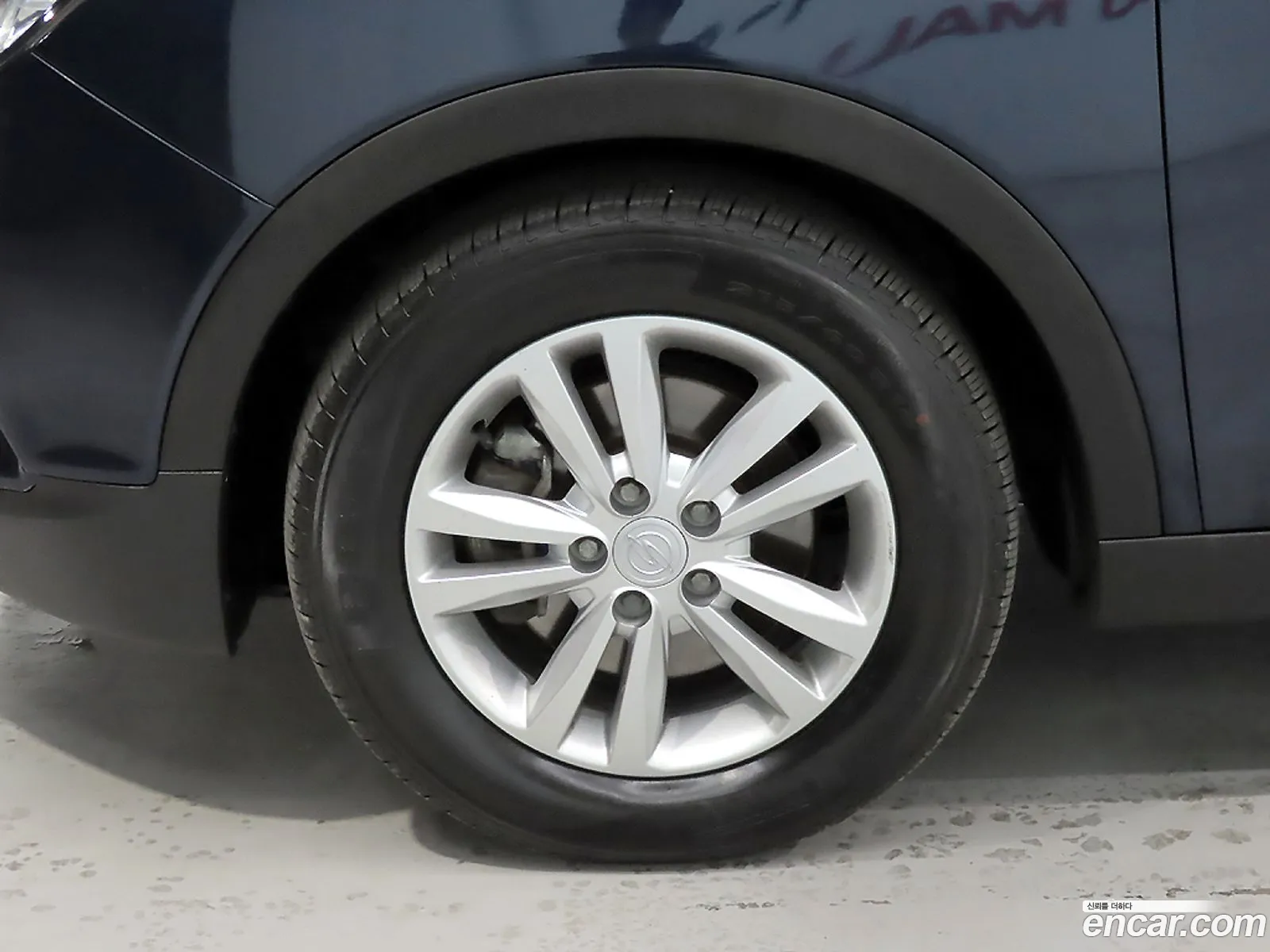 KG Mobility (SsangYong) Tivoli 2017 — 18