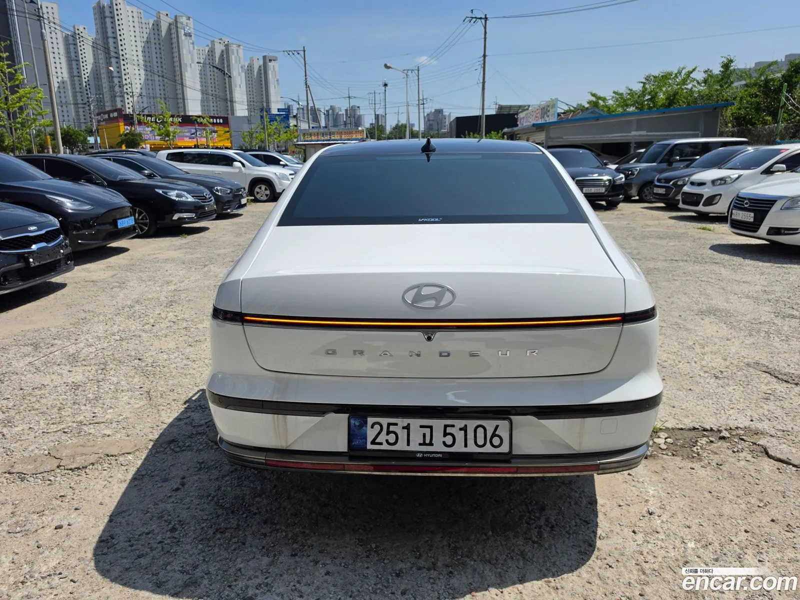 Hyundai Grandeur Hybrid 2025 — 12