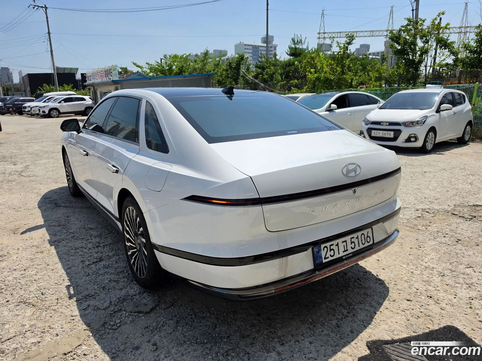 Hyundai Grandeur Hybrid