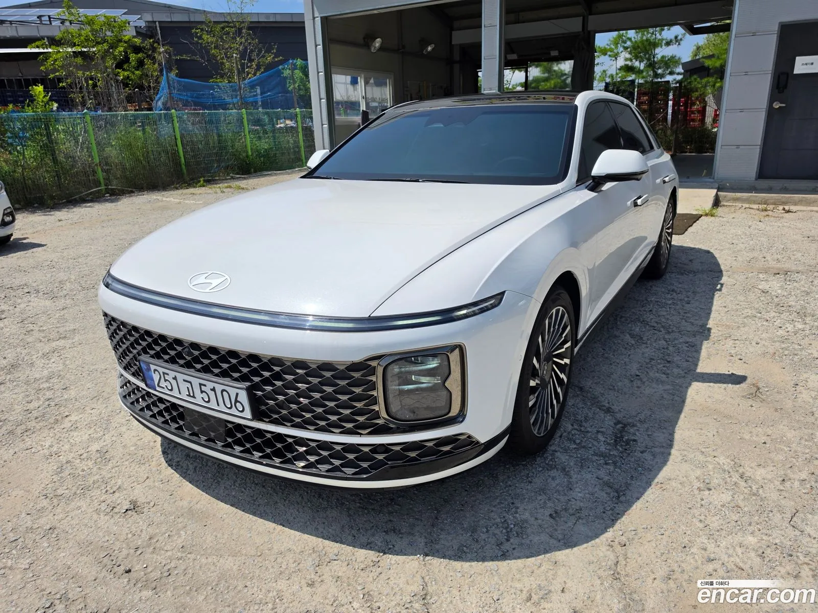 Hyundai Grandeur Hybrid 2025 — 15
