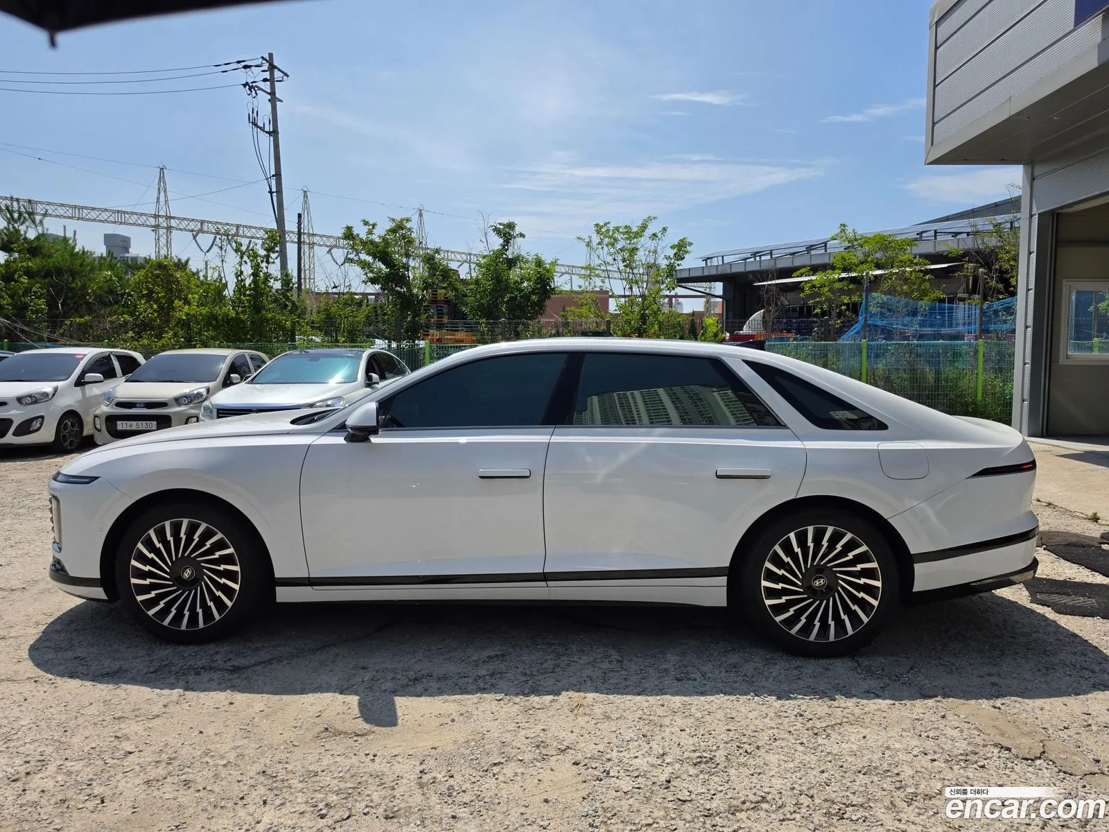 Hyundai Grandeur Hybrid 2025 — 11
